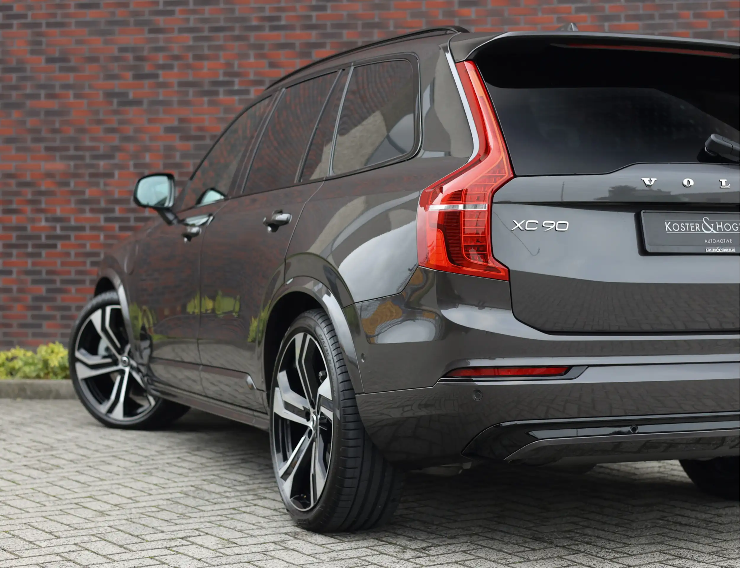 Volvo - XC90