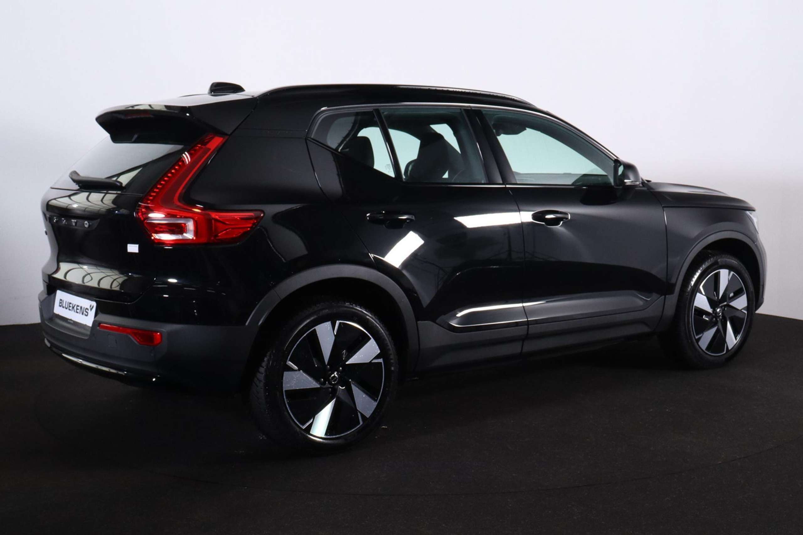 Volvo - XC40