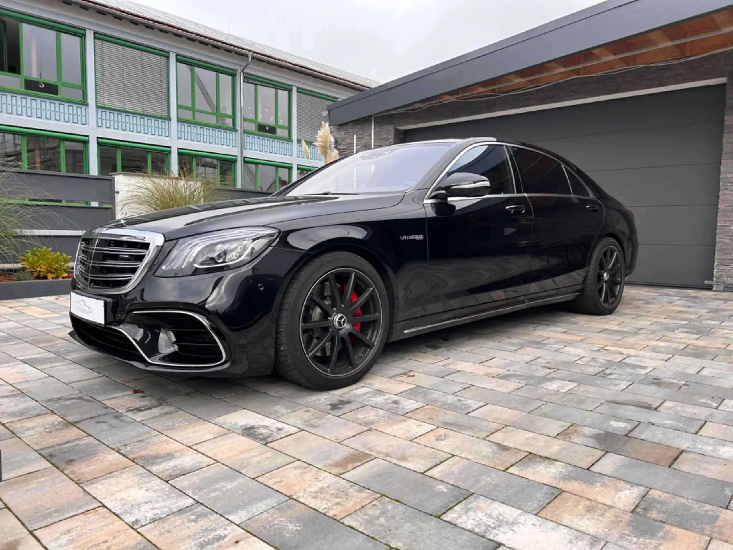 Mercedes-Benz - S 63 AMG