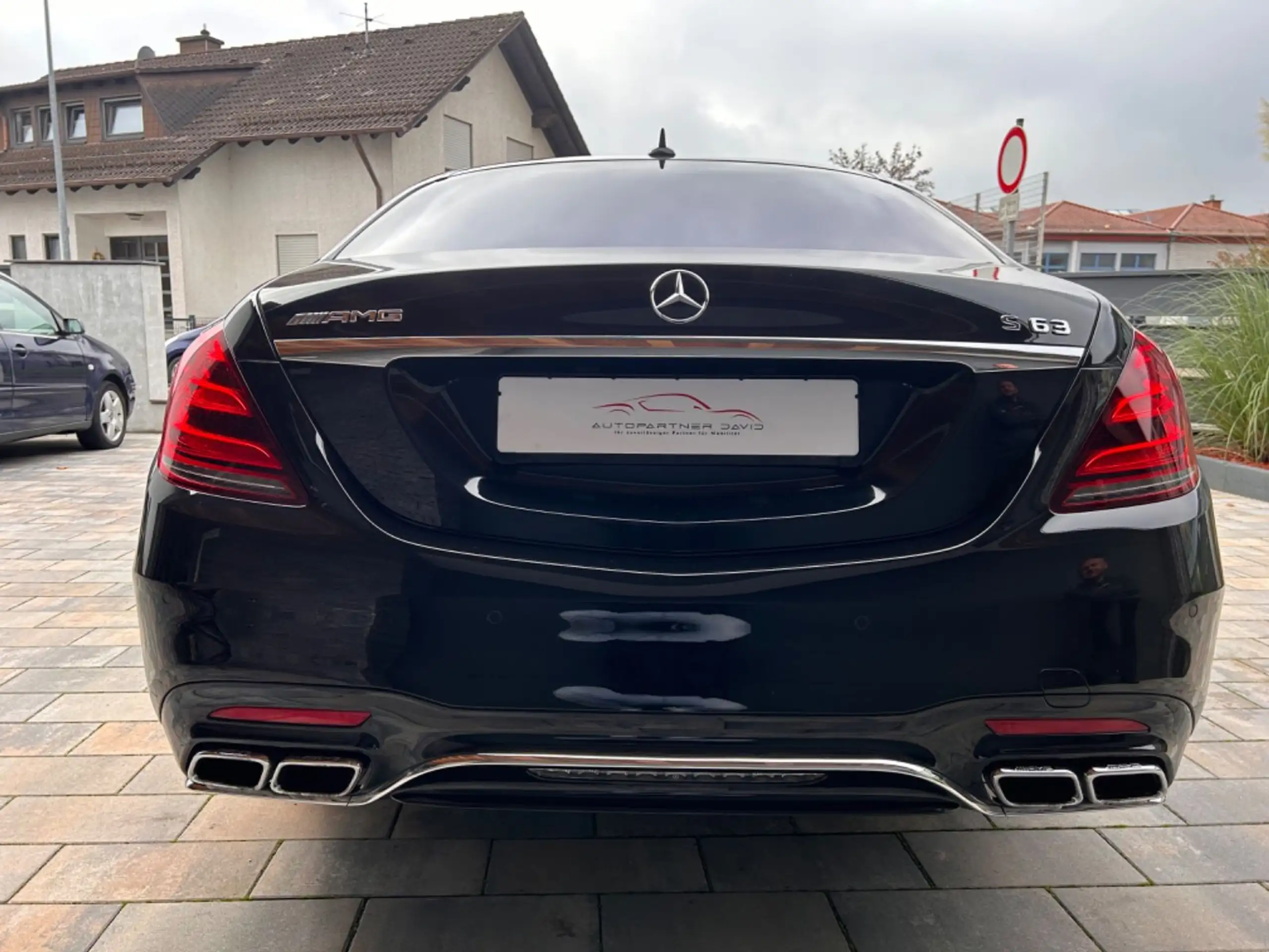 Mercedes-Benz - S 63 AMG