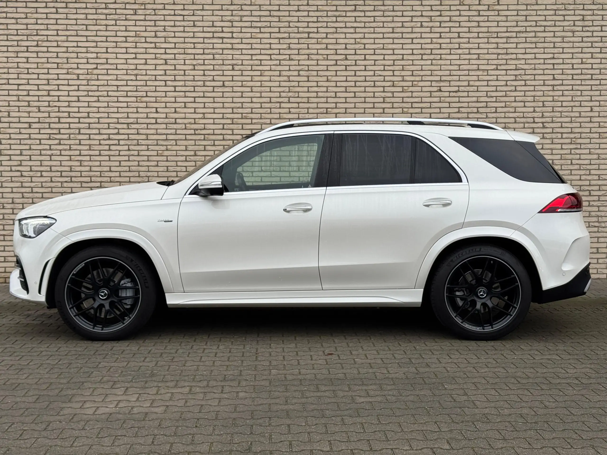 Mercedes-Benz - GLE 53 AMG