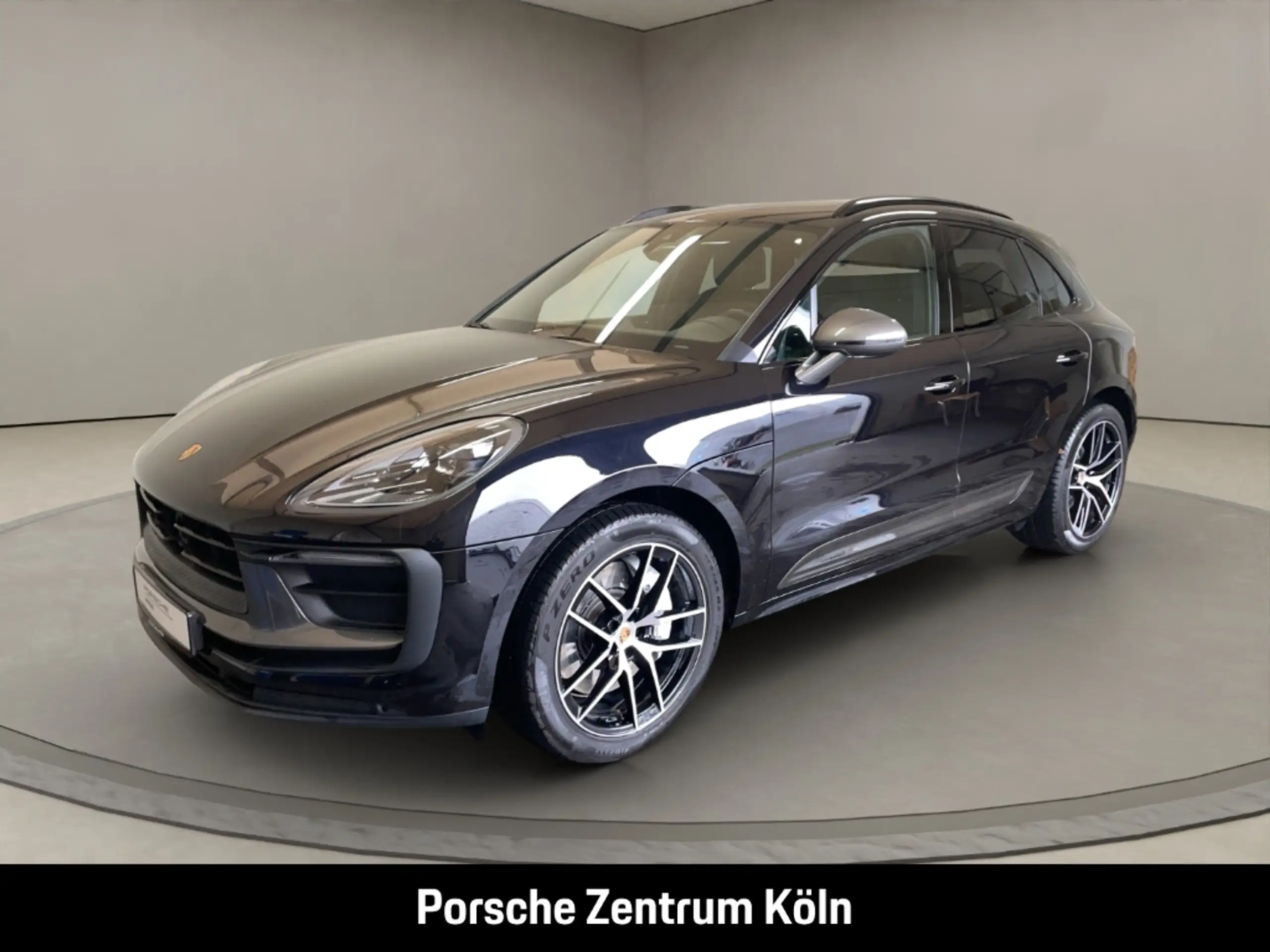 Porsche - Macan