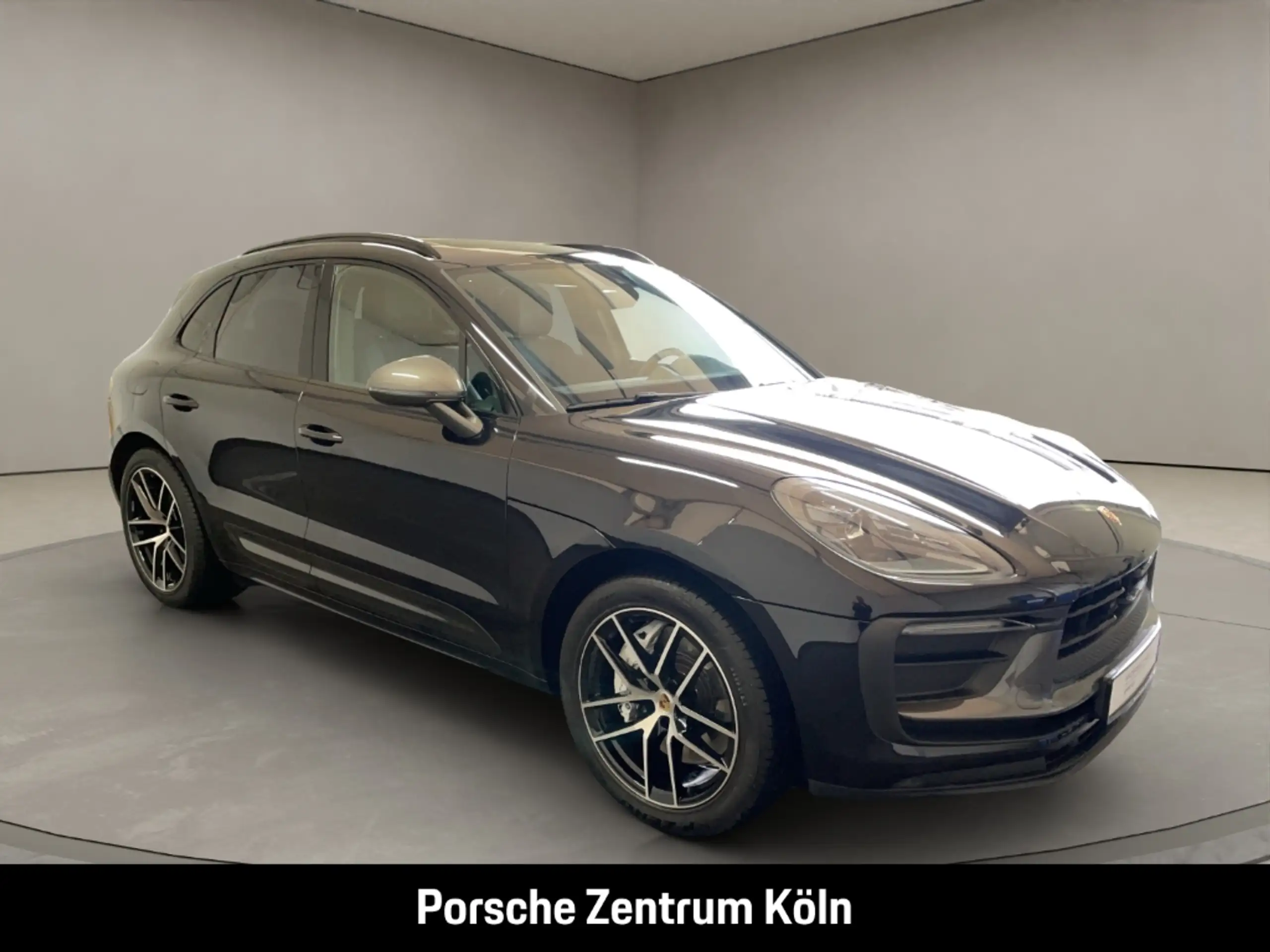 Porsche - Macan