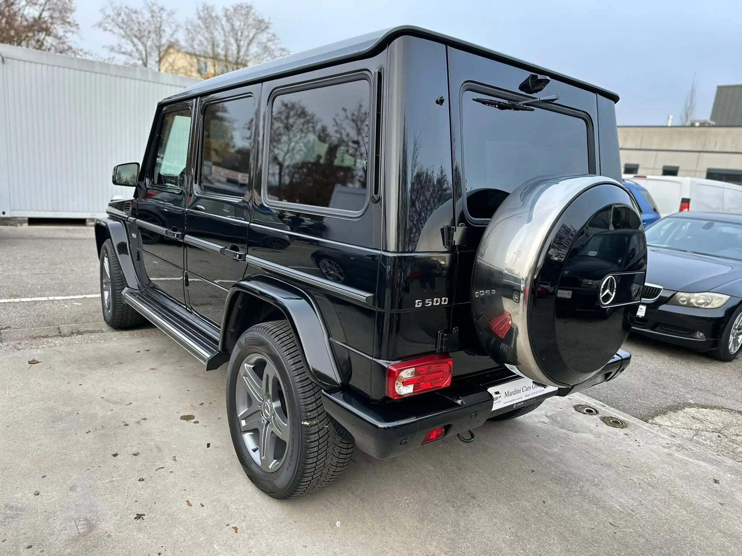 Mercedes-Benz - G 500