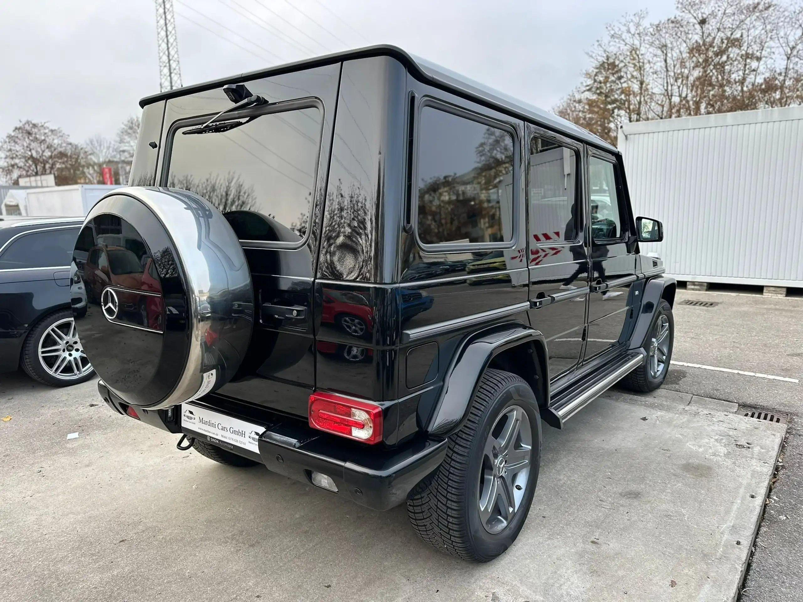 Mercedes-Benz - G 500