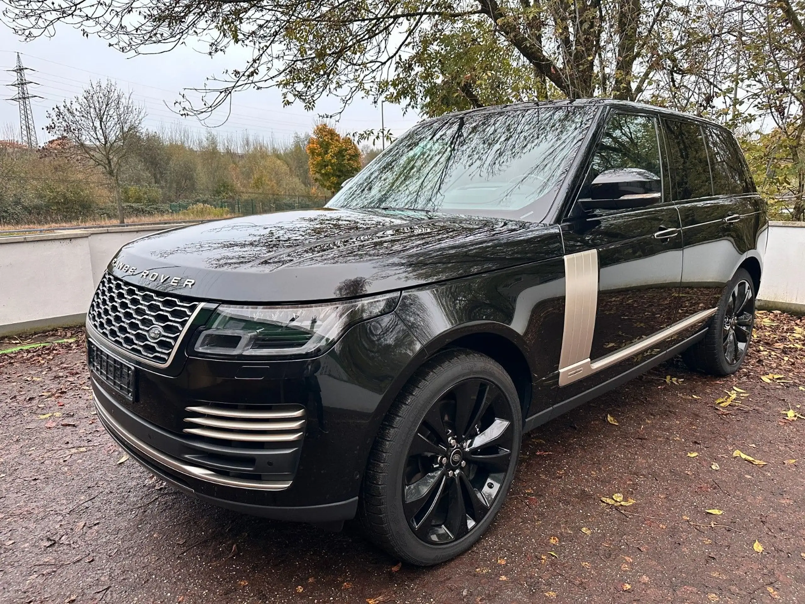 Land Rover - Range Rover