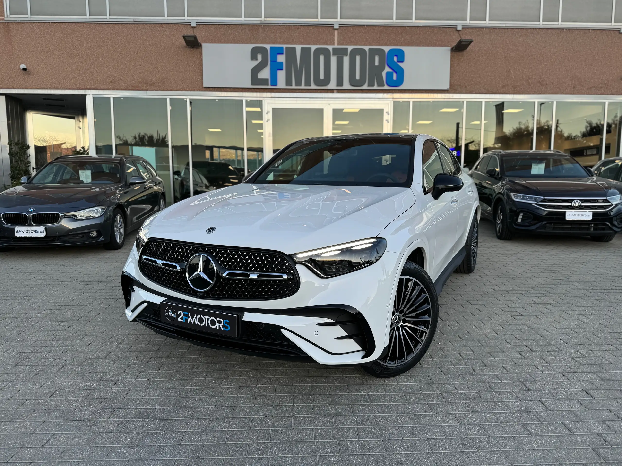 Mercedes-Benz - GLC 220