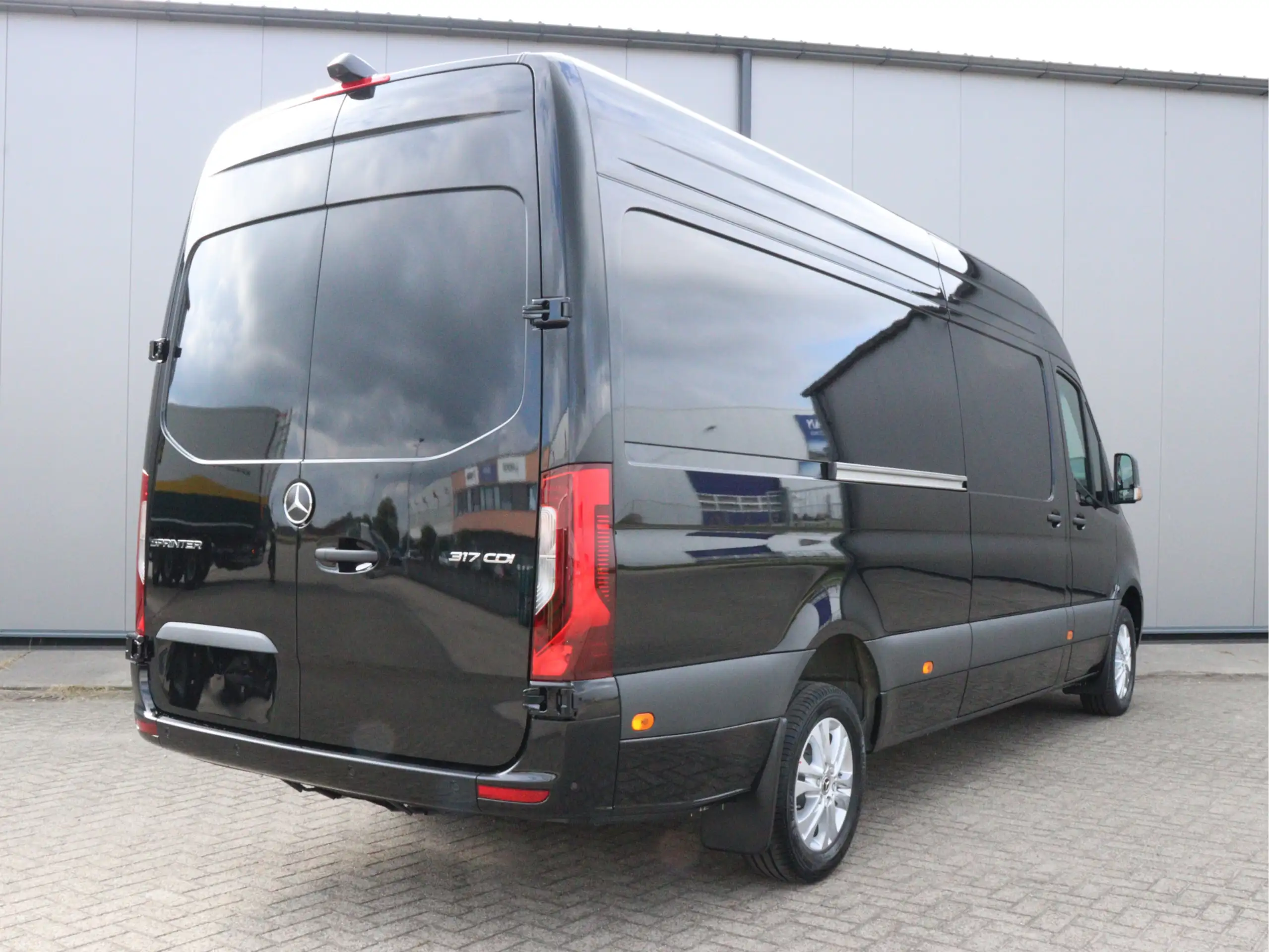 Mercedes-Benz - Sprinter