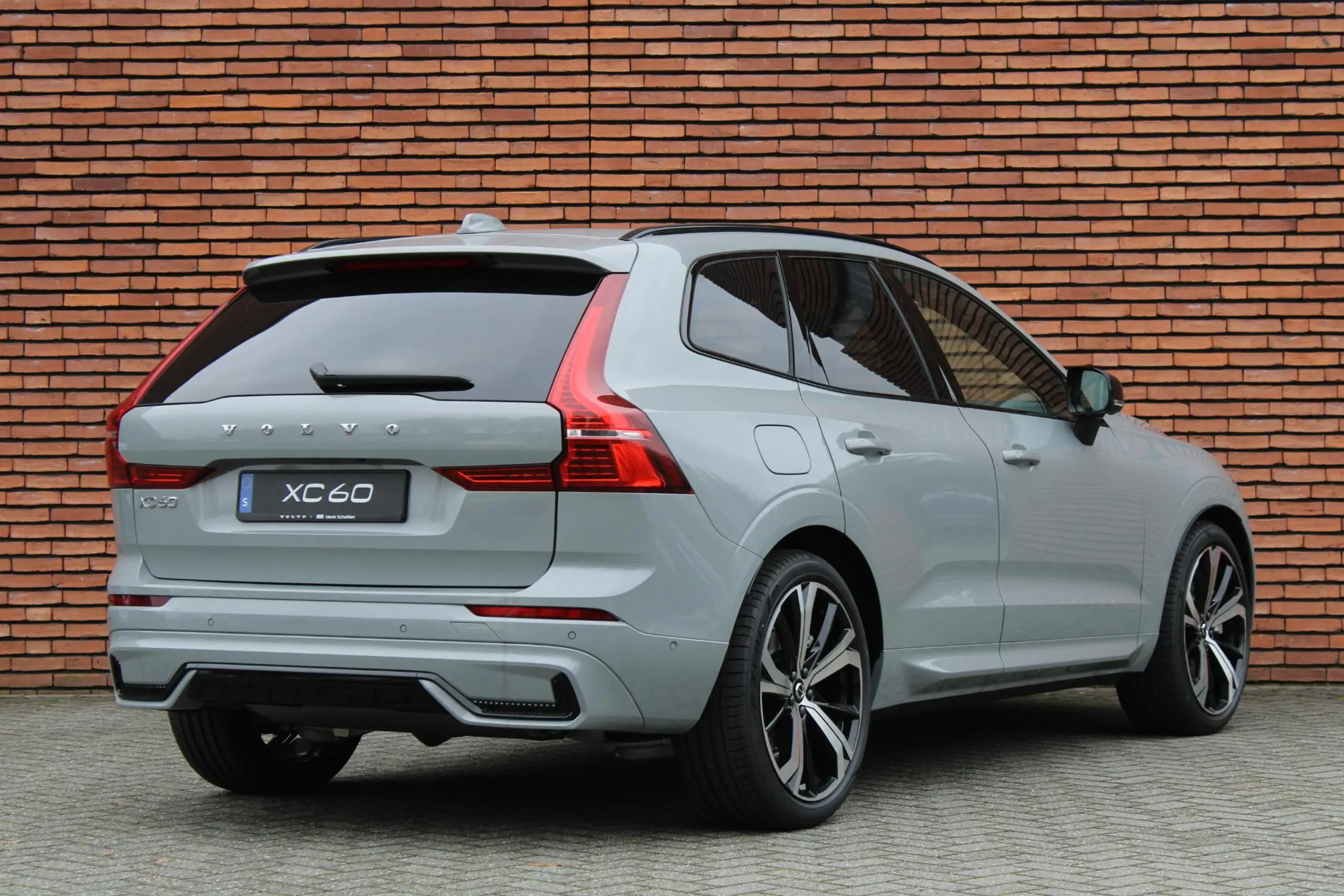 Volvo - XC60