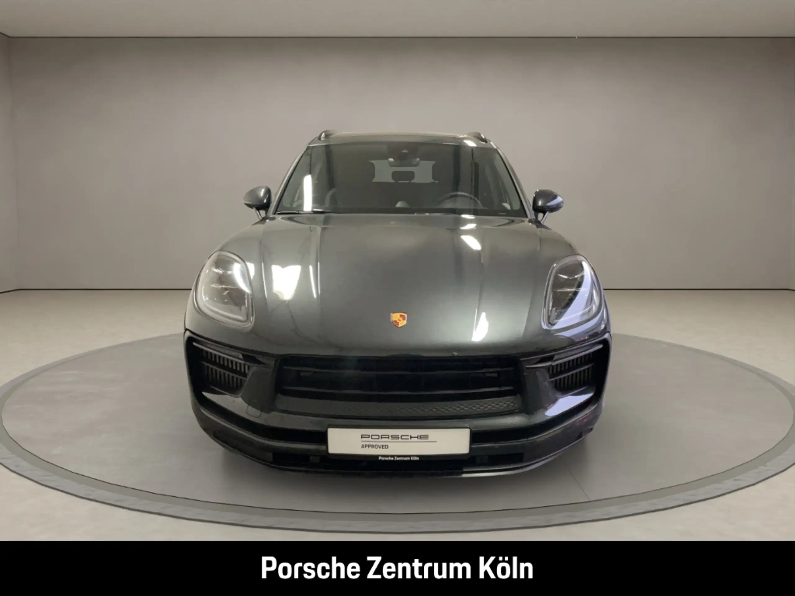 Porsche - Macan