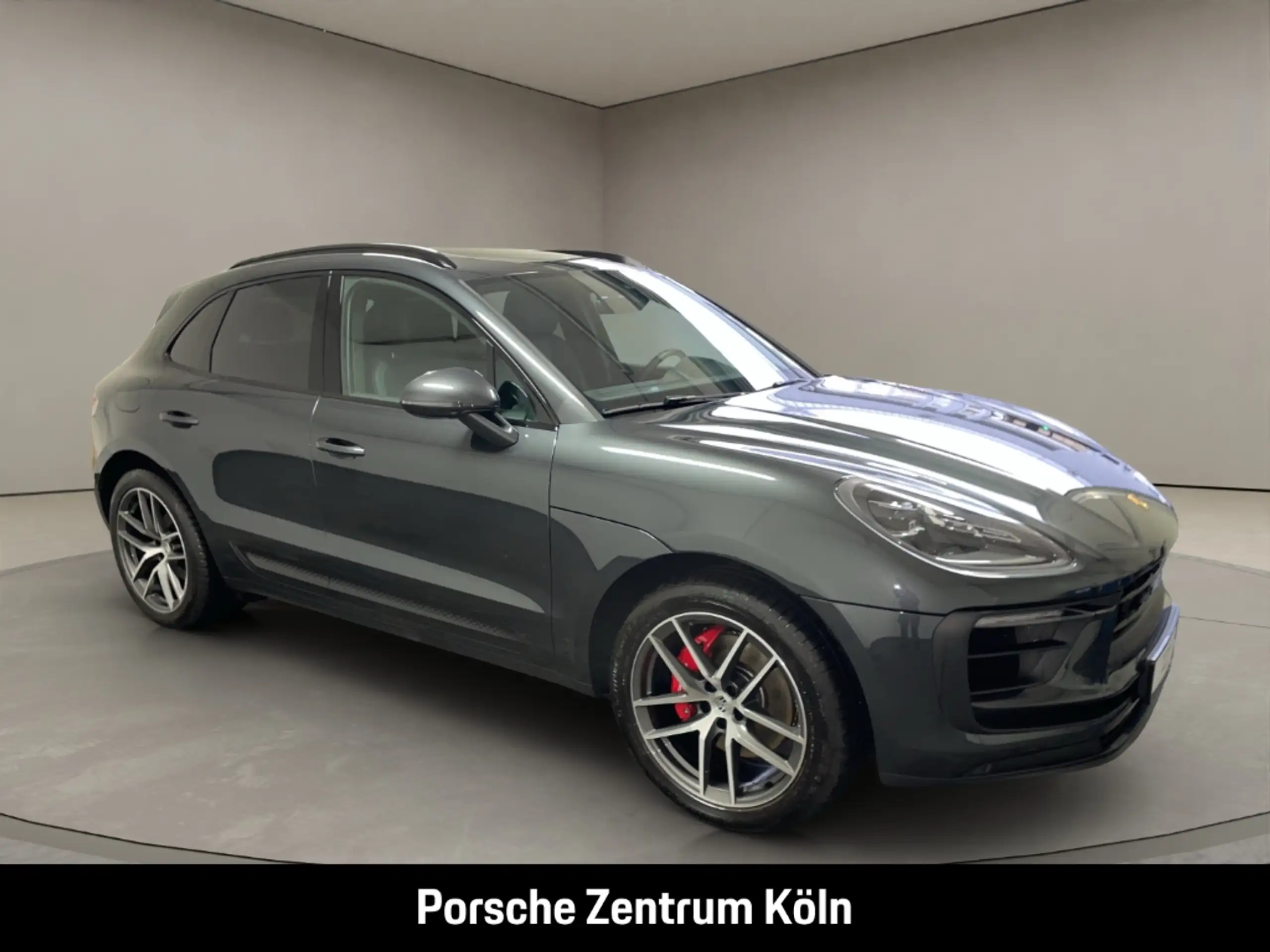 Porsche - Macan