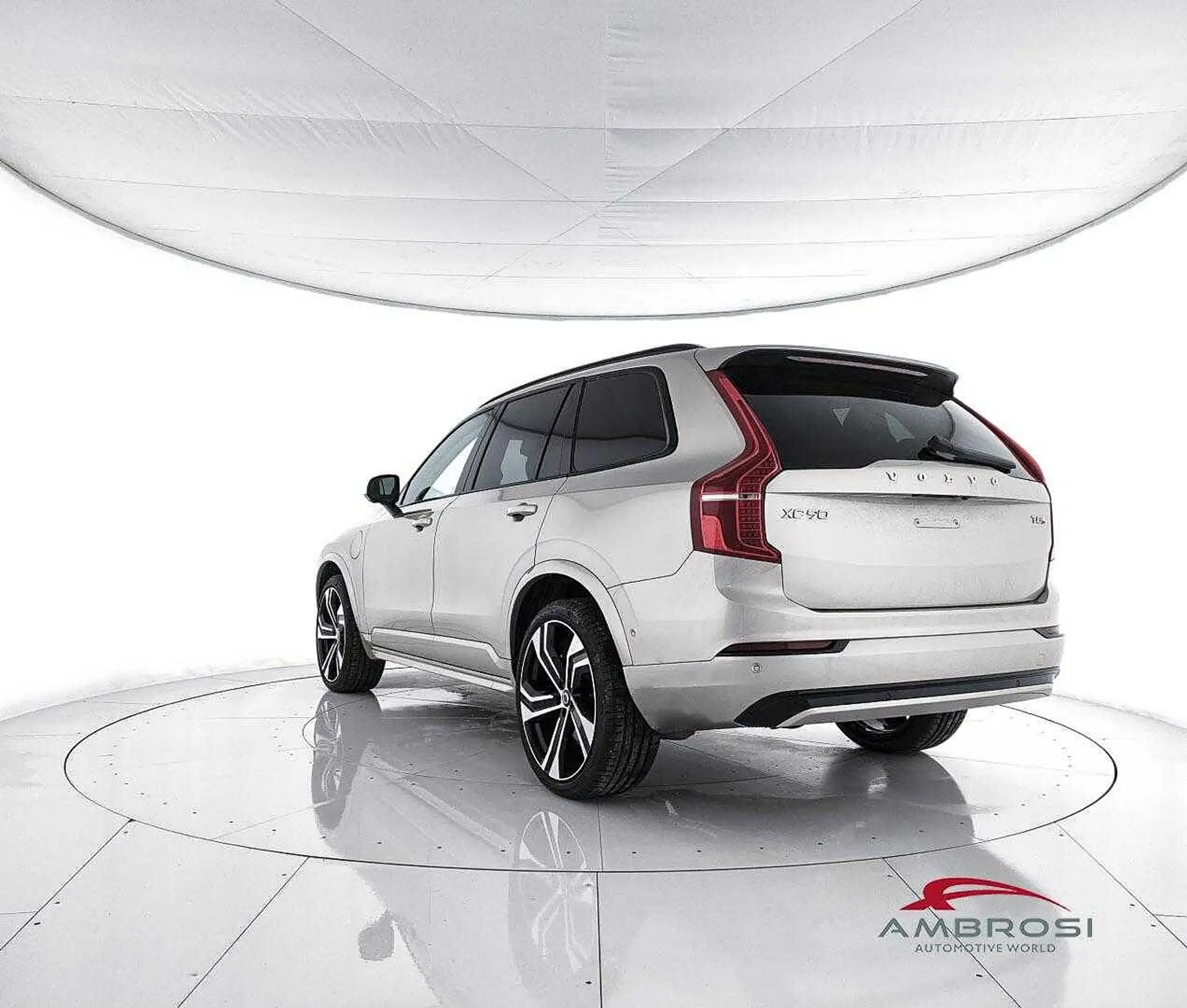 Volvo - XC90