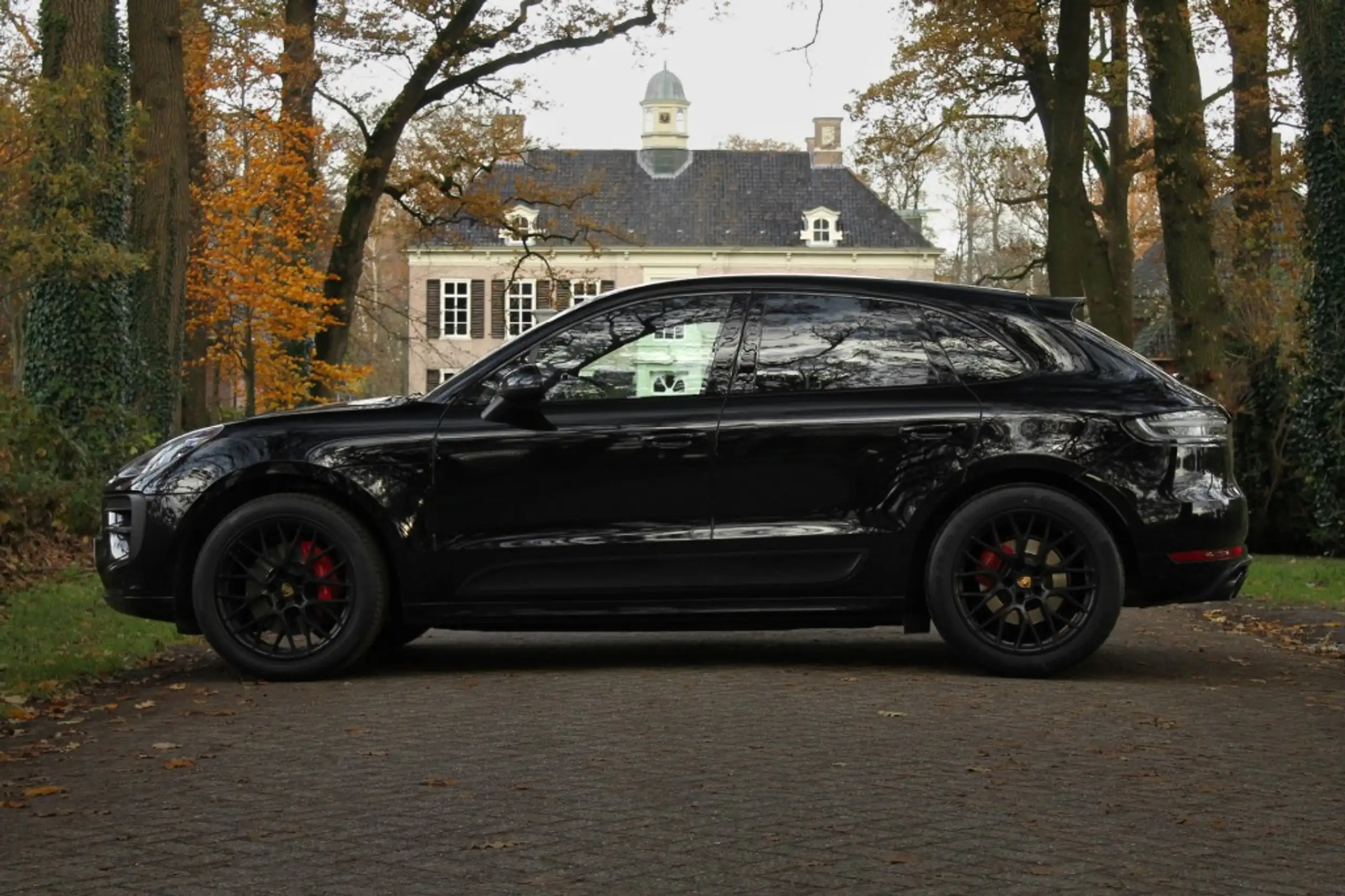 Porsche - Macan