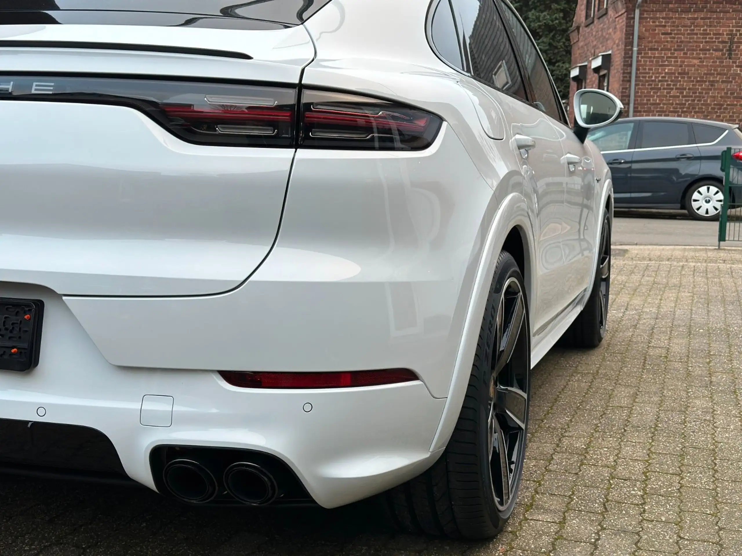 Porsche - Cayenne