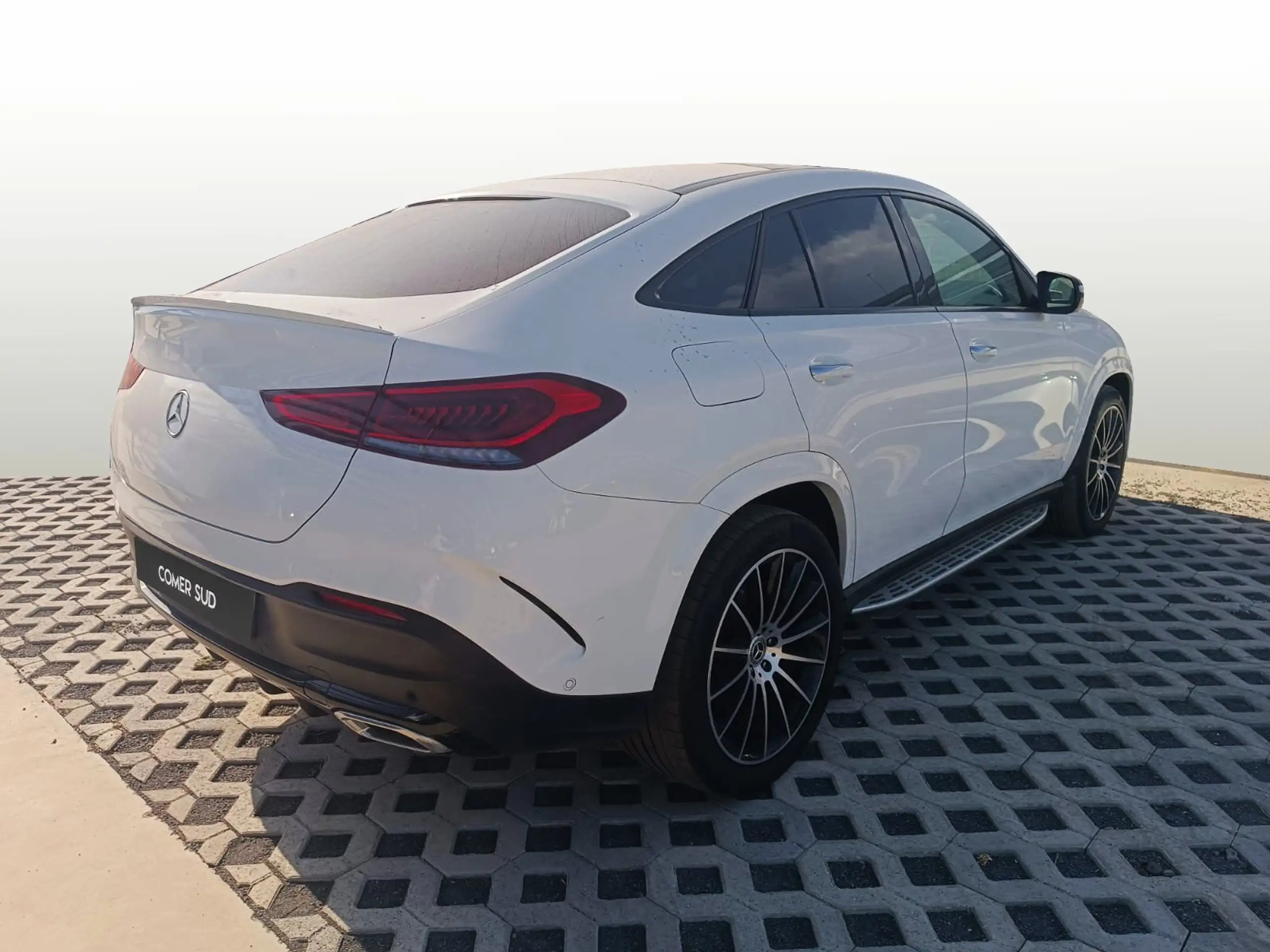 Mercedes-Benz - GLE 400