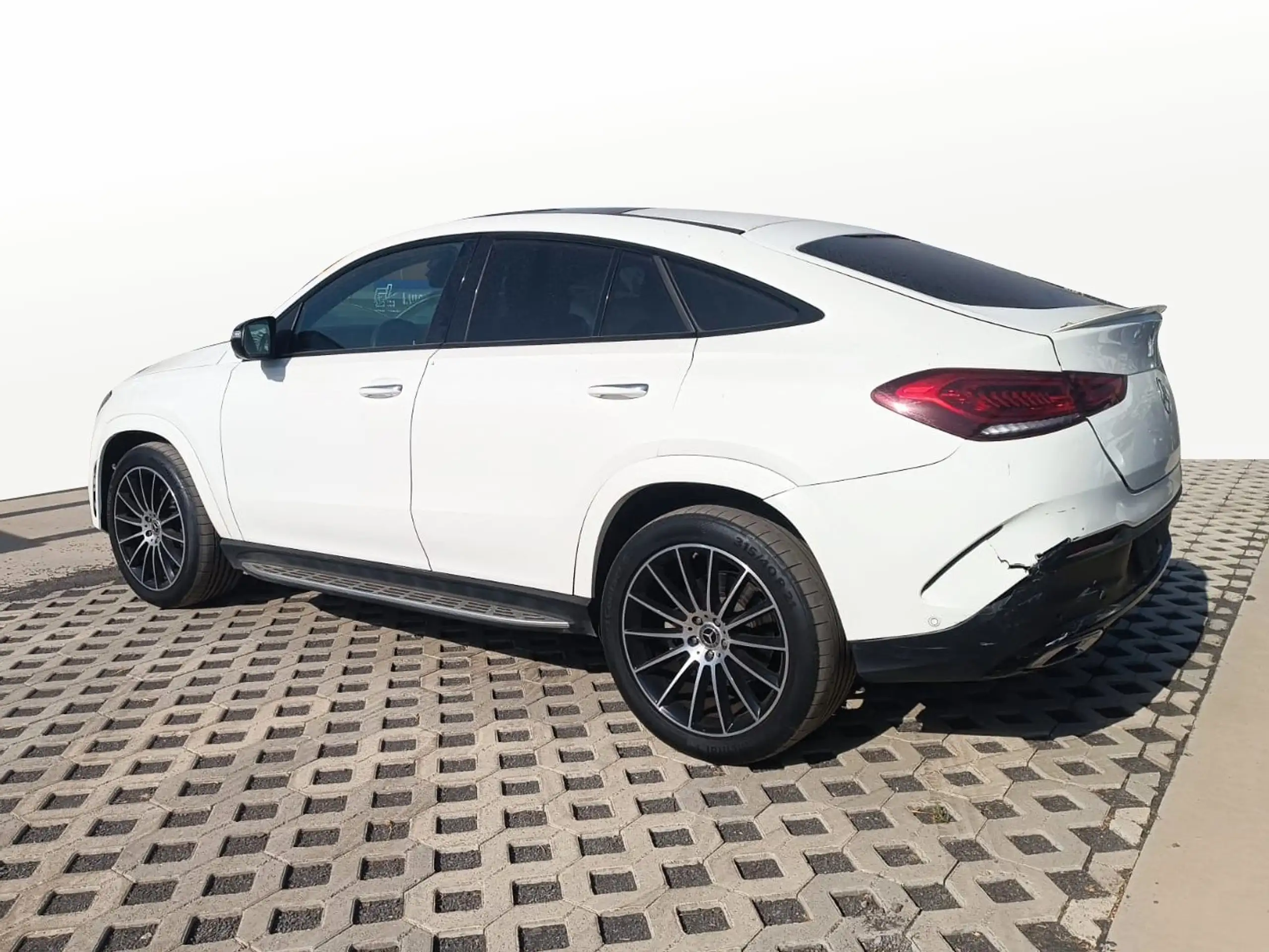 Mercedes-Benz - GLE 400