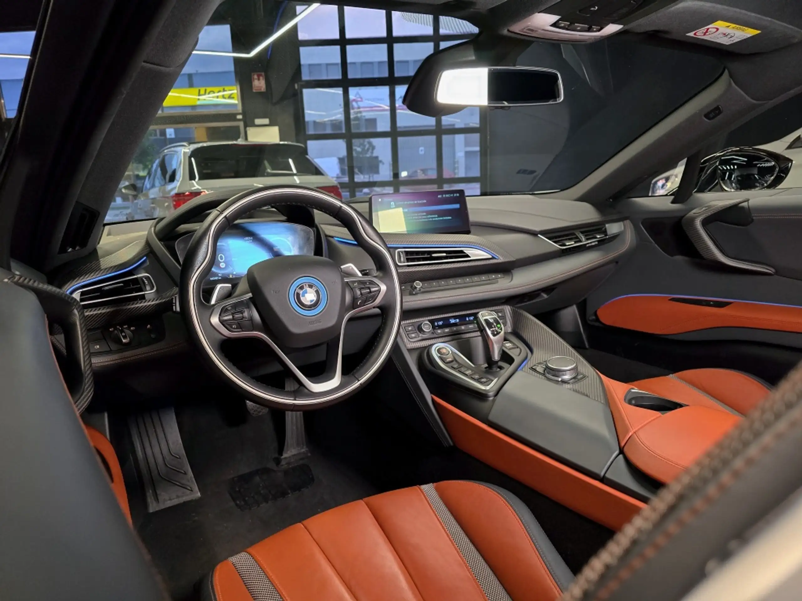 BMW - i8