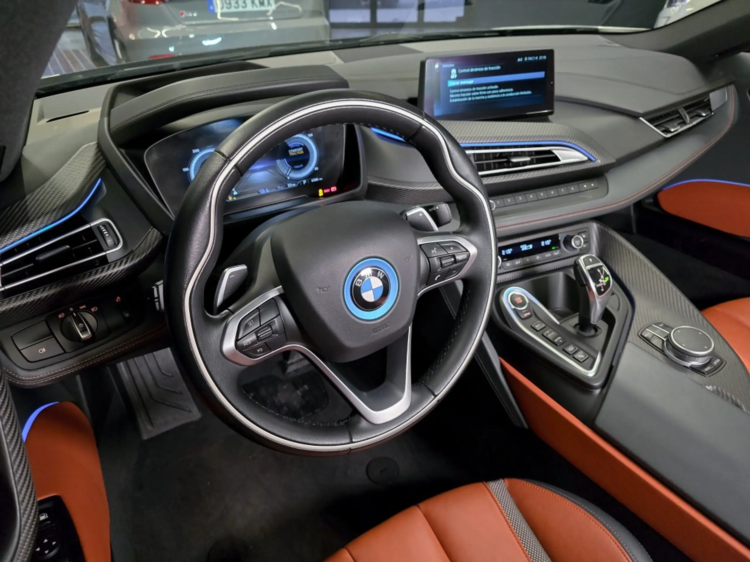 BMW - i8