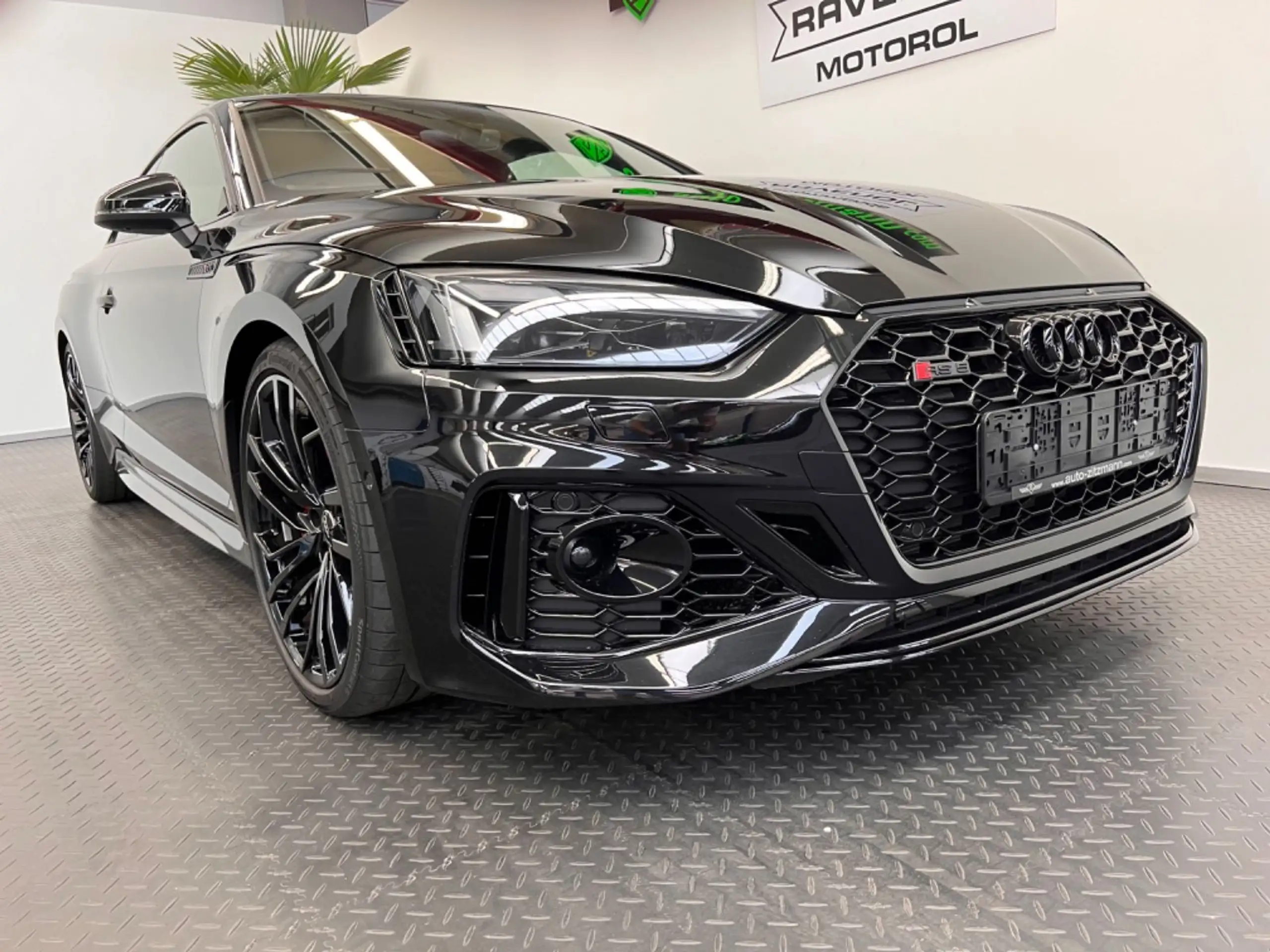 Audi - RS5