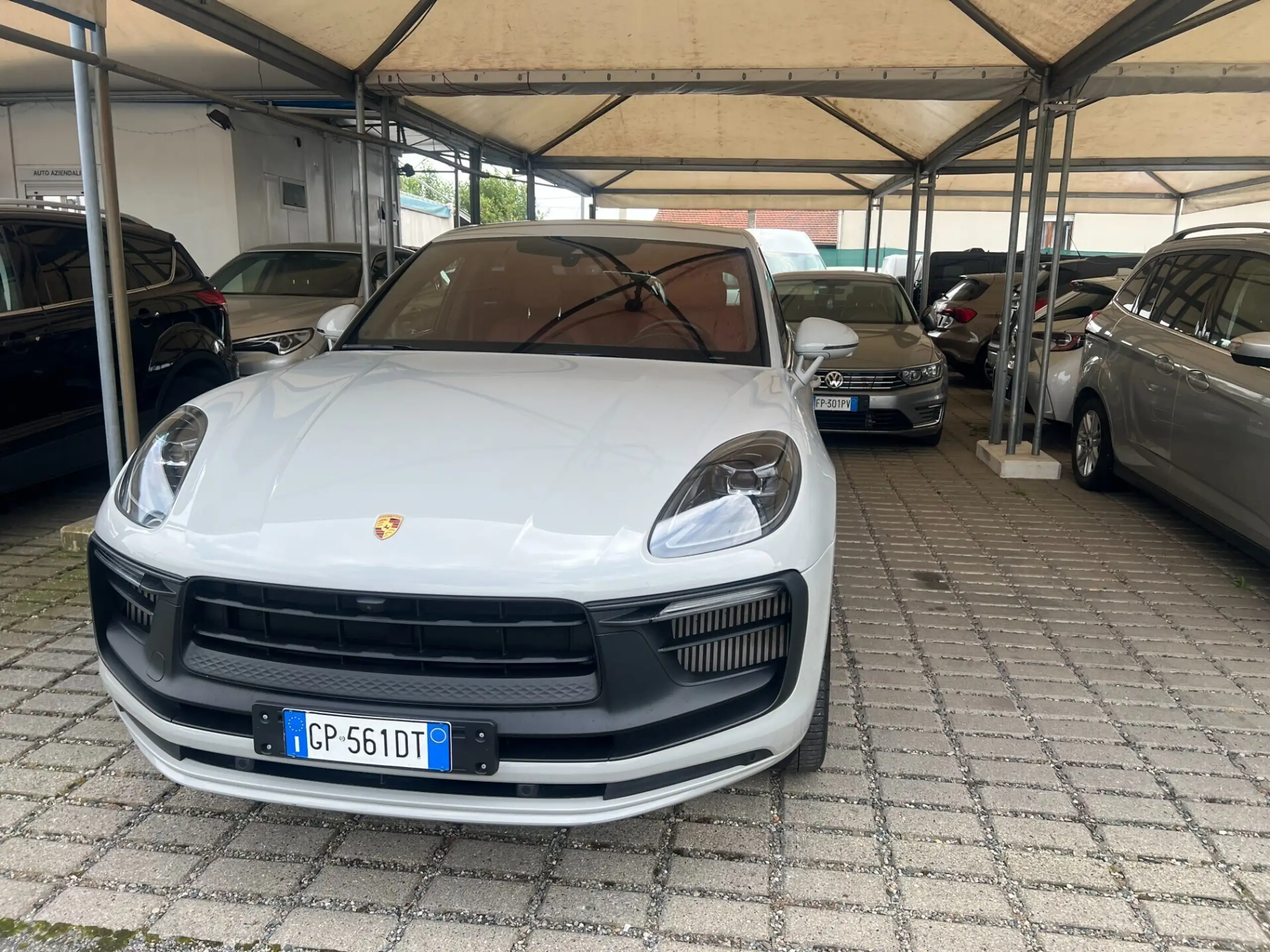 Porsche - Macan