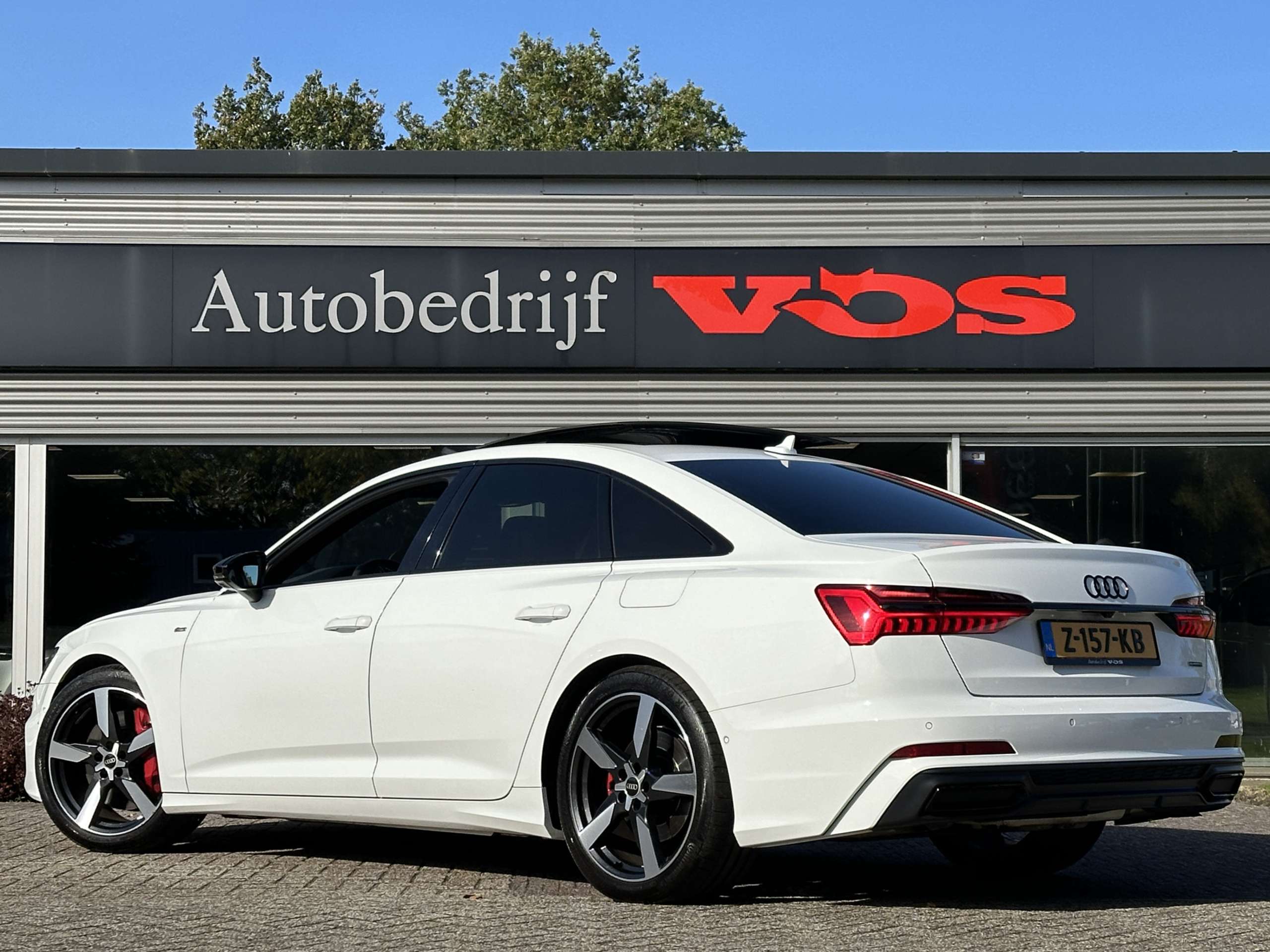 Audi - A6