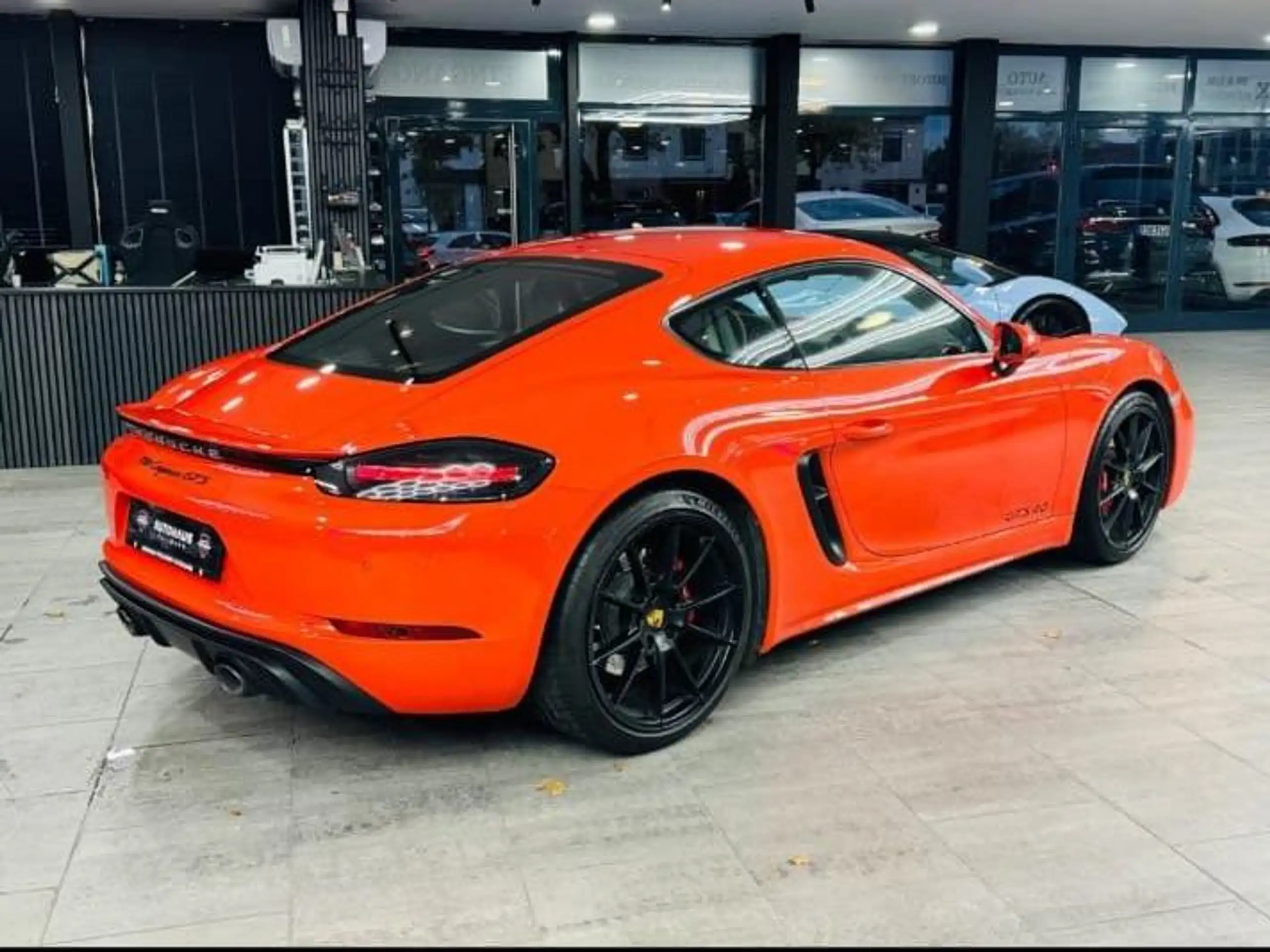 Porsche - Cayman