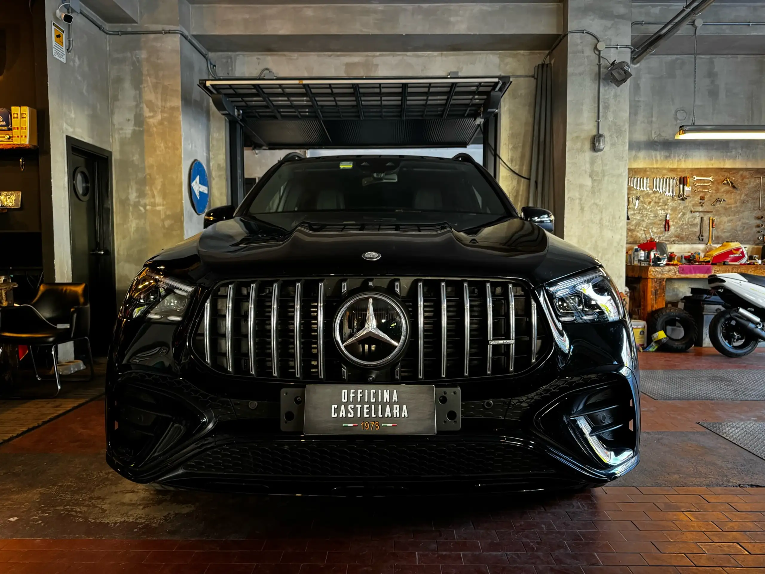 Mercedes-Benz - GLE 53 AMG