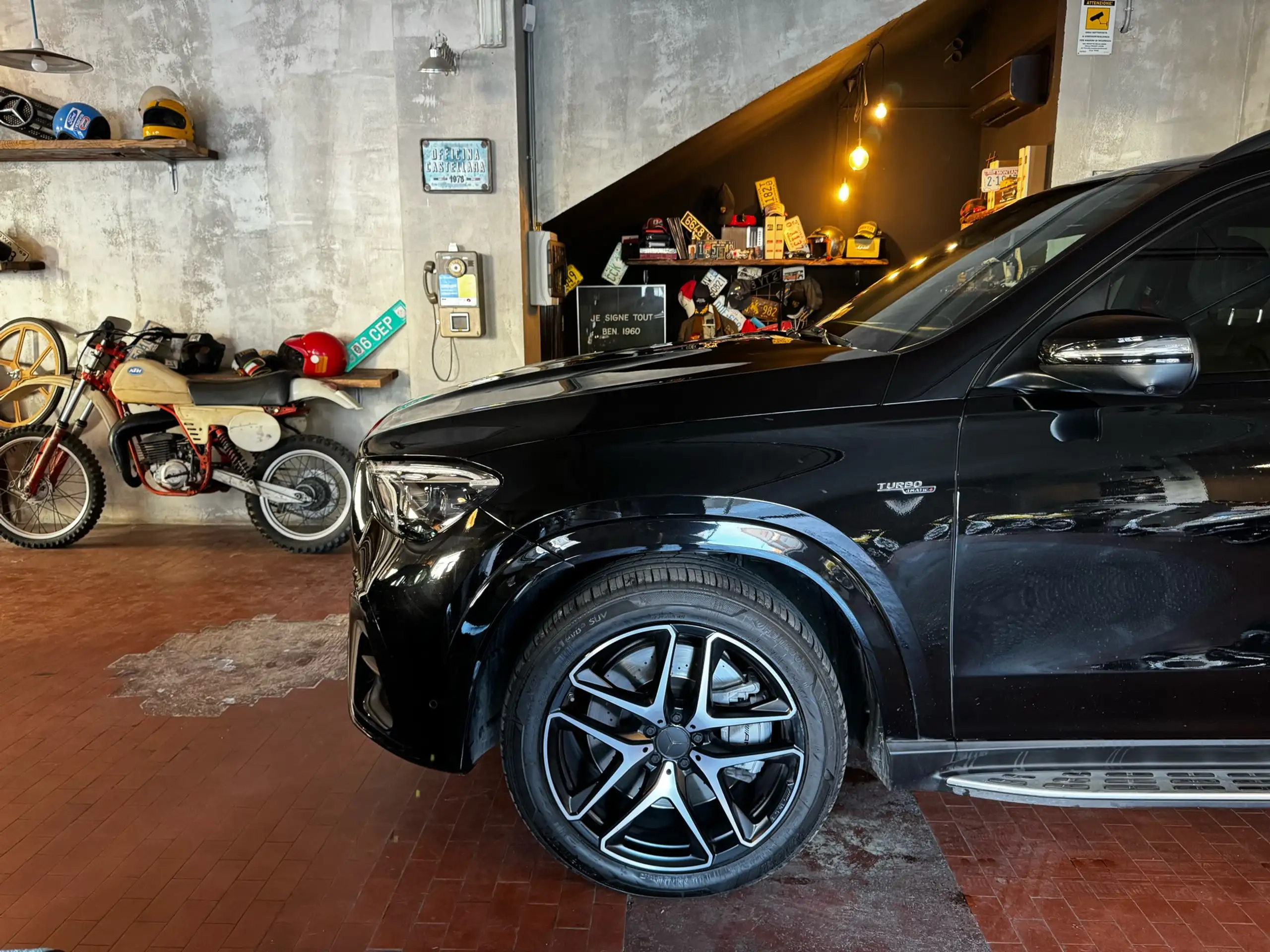 Mercedes-Benz - GLE 53 AMG