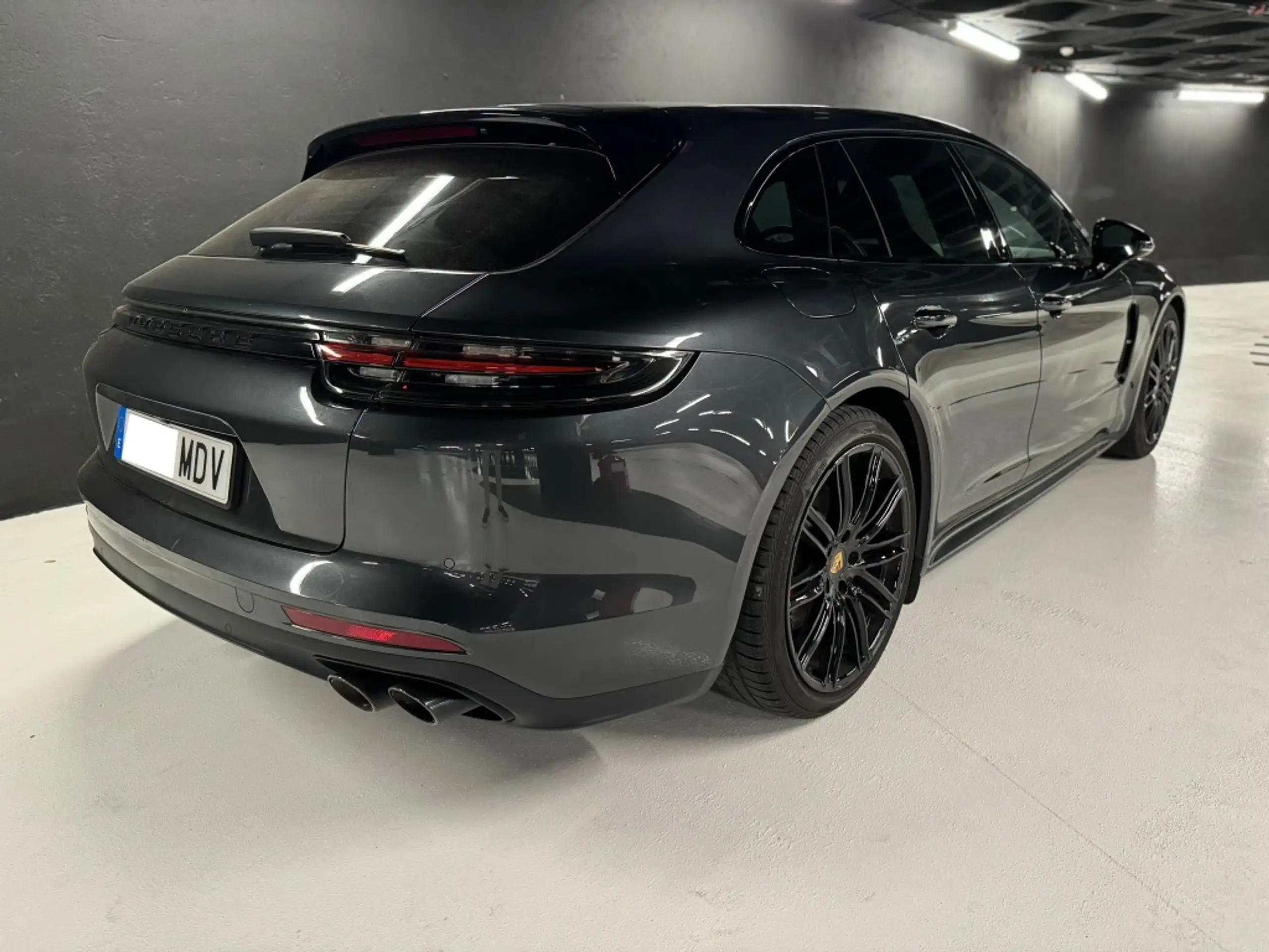 Porsche - Panamera