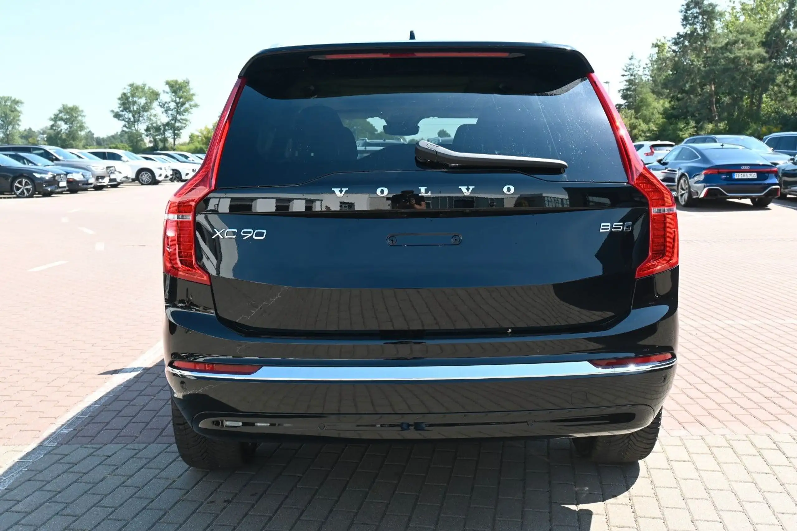 Volvo - XC90