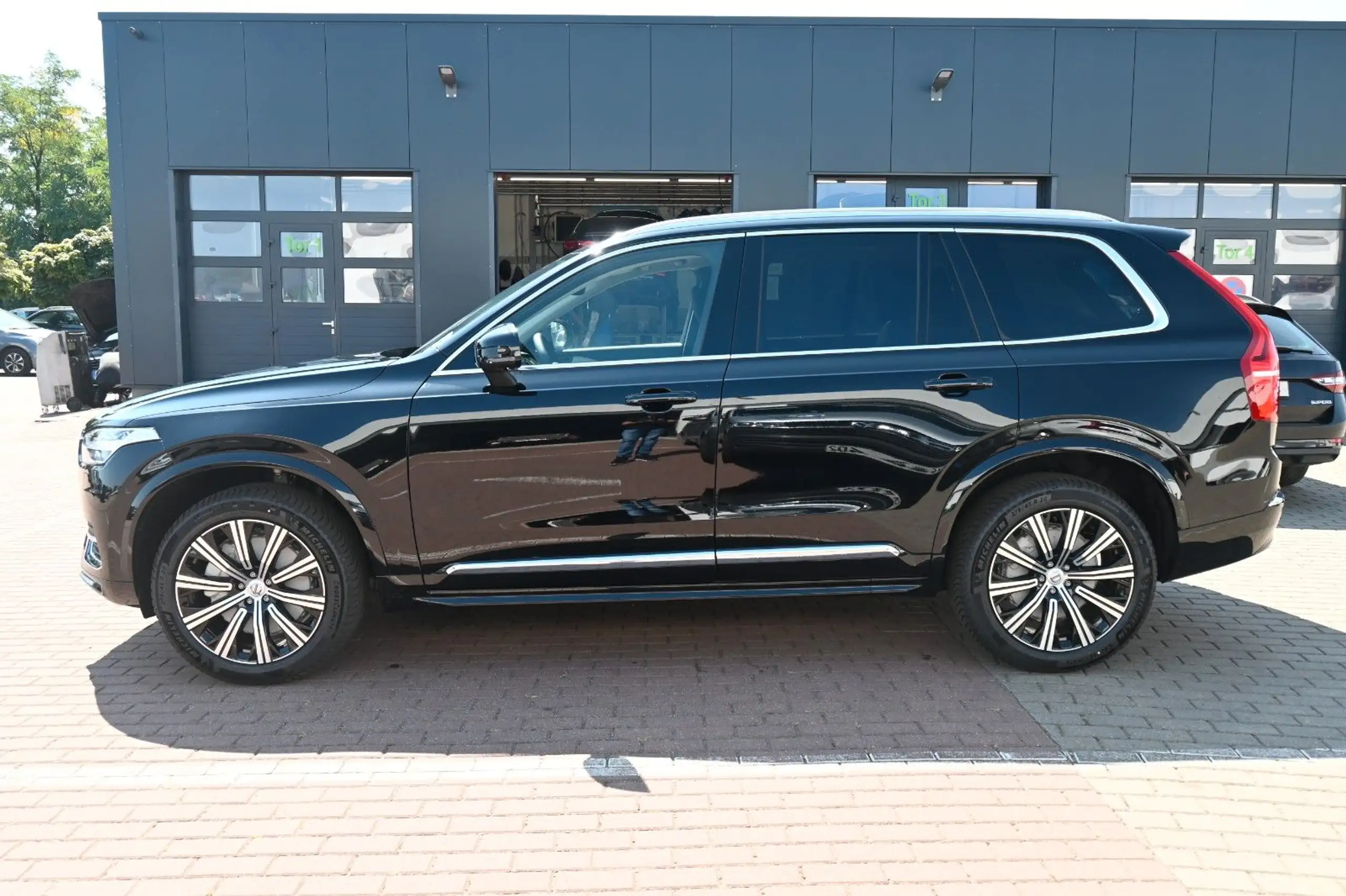 Volvo - XC90