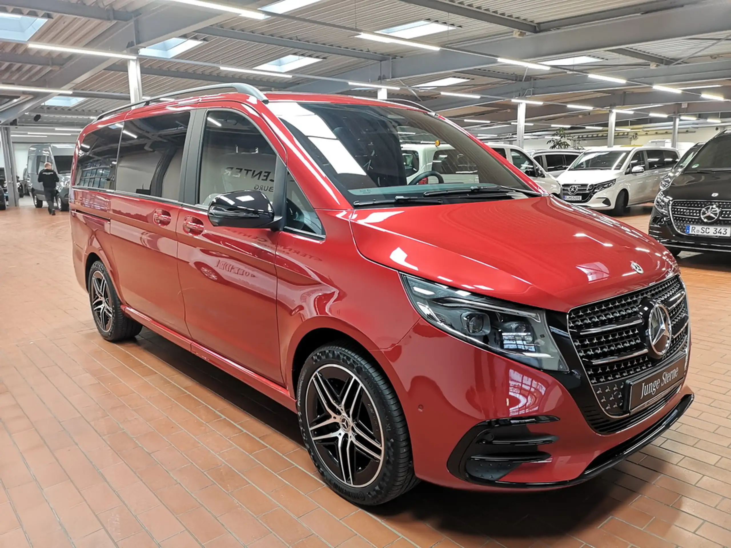 Mercedes-Benz - V 300