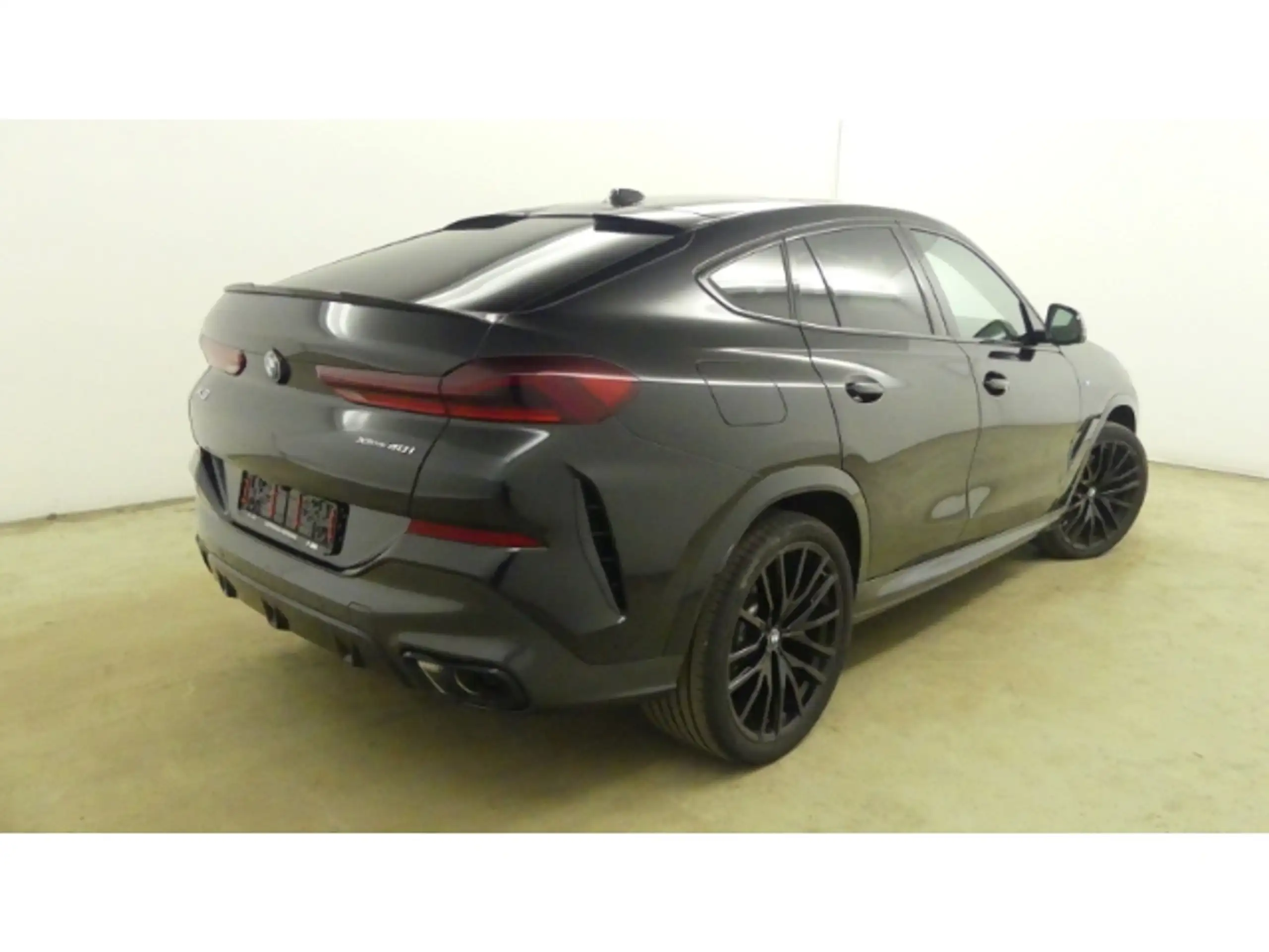 BMW - X6