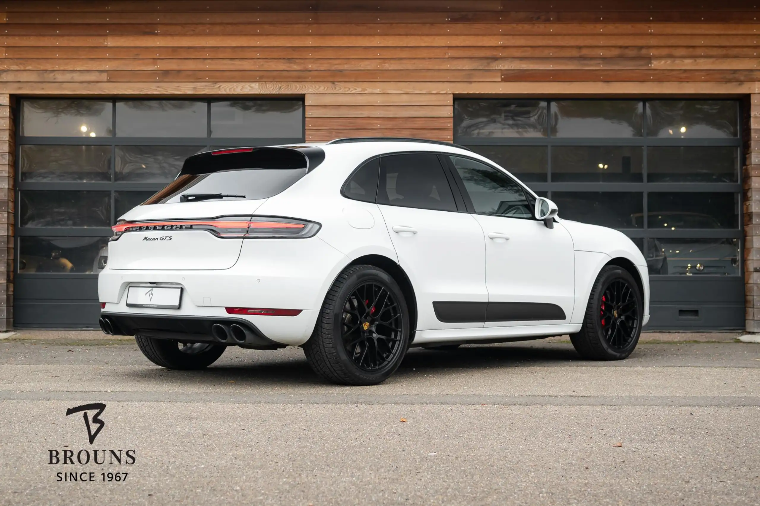 Porsche - Macan