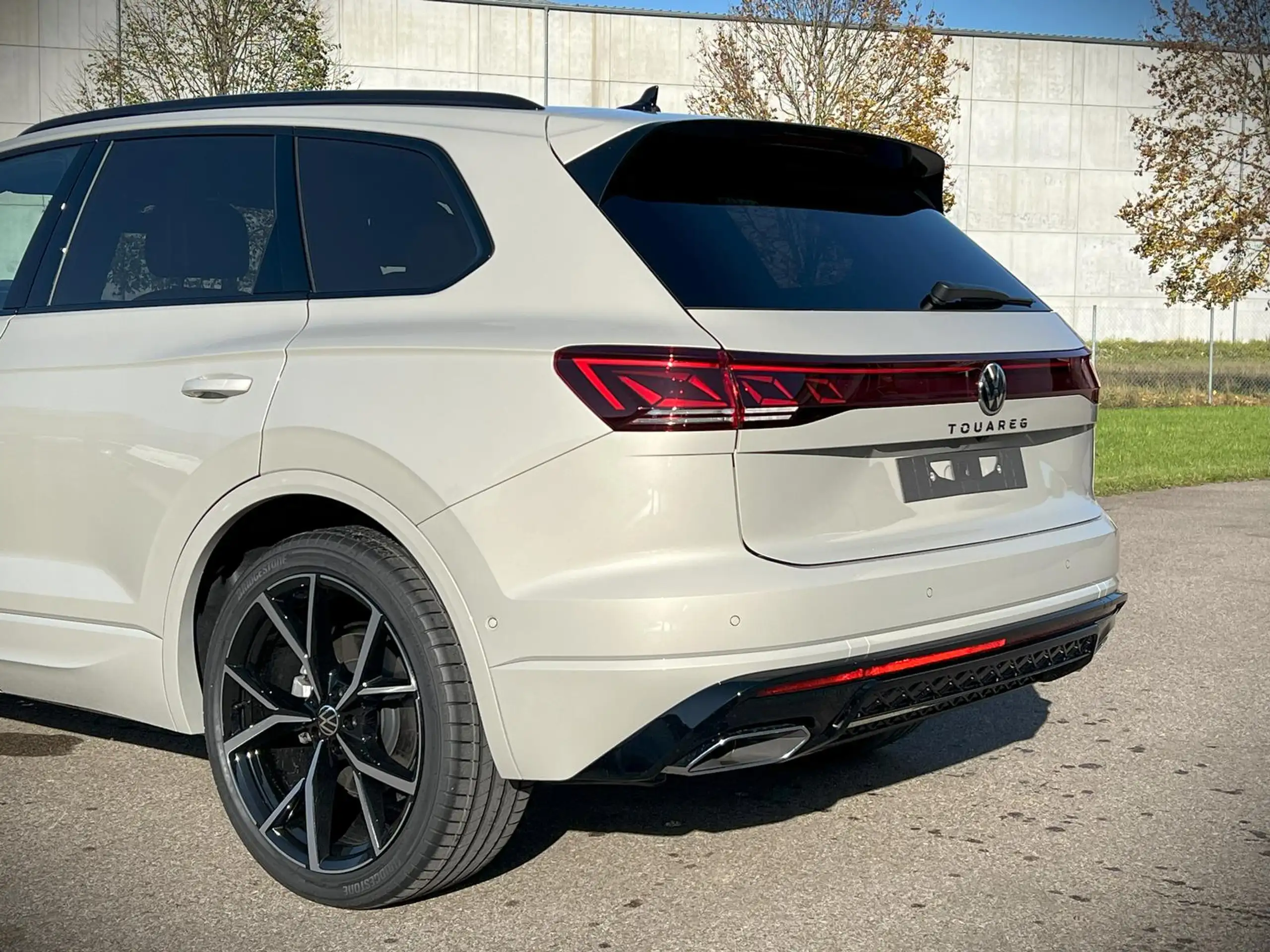 Volkswagen - Touareg