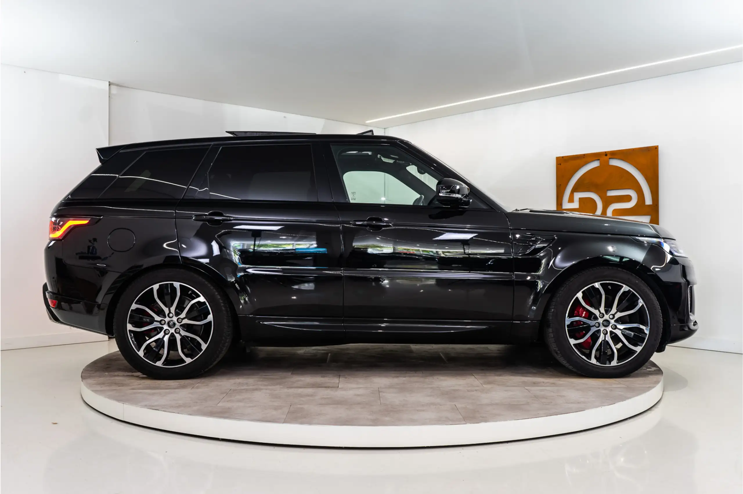 Land Rover - Range Rover Sport