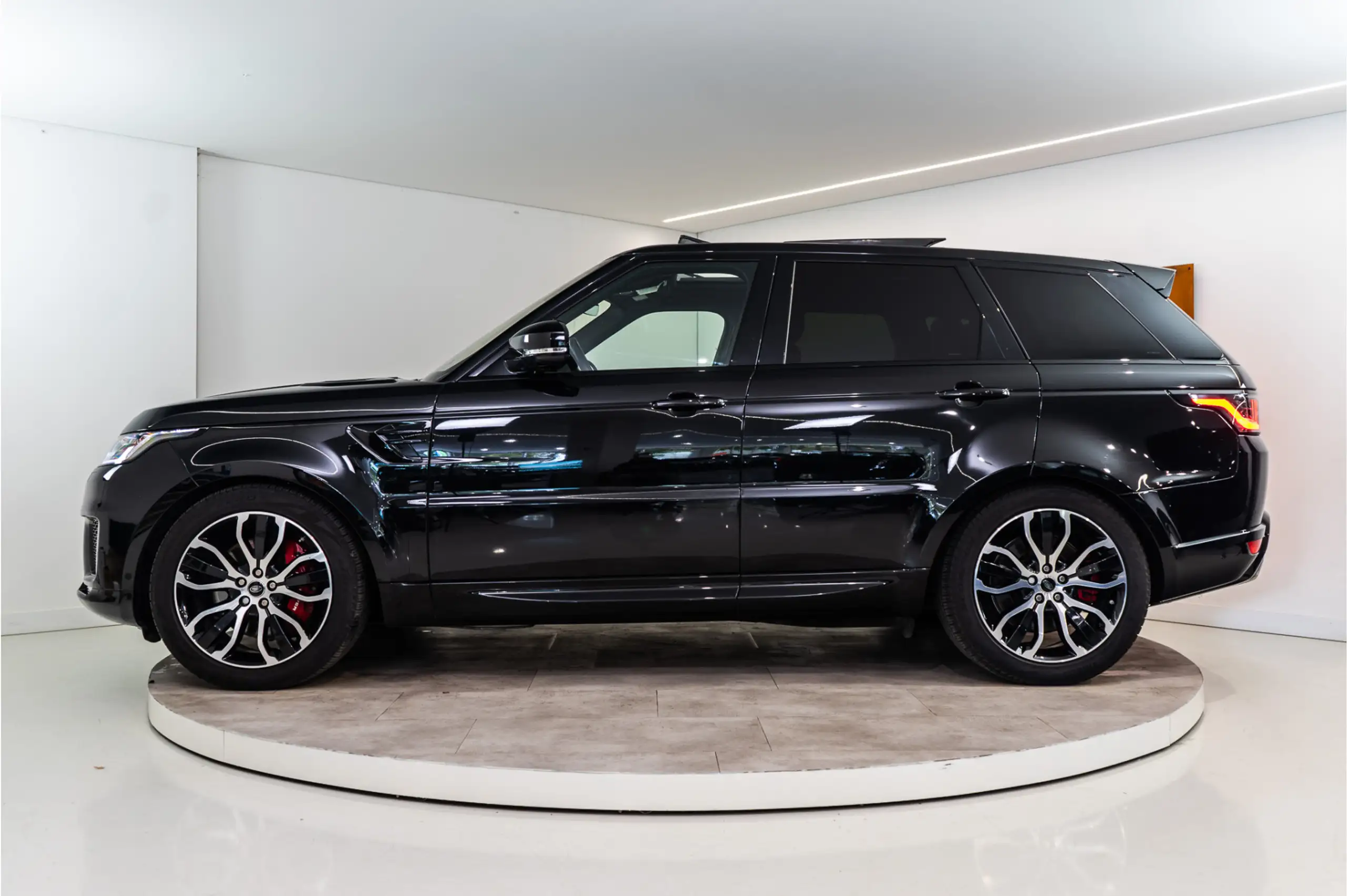 Land Rover - Range Rover Sport