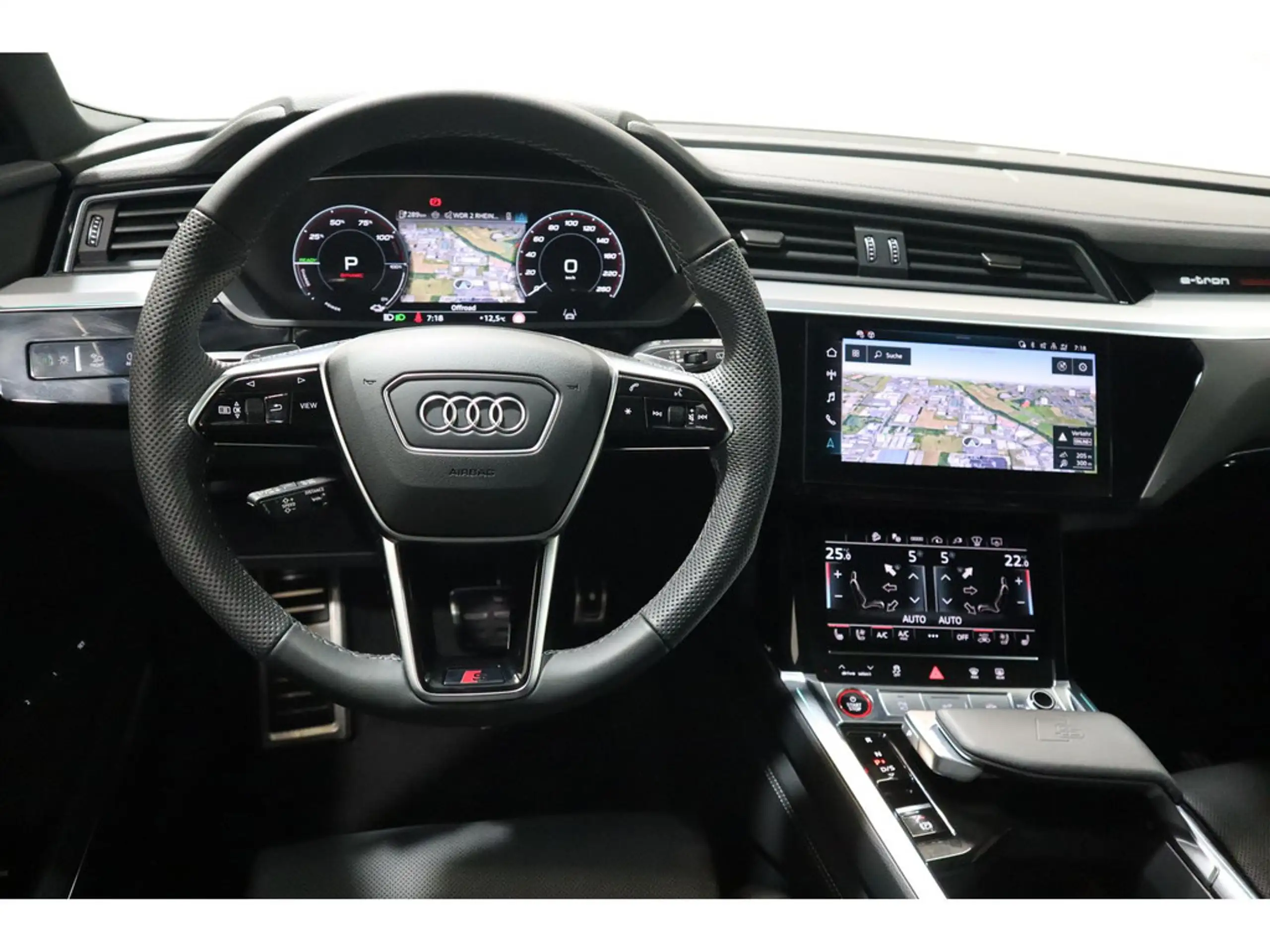 Audi - SQ8