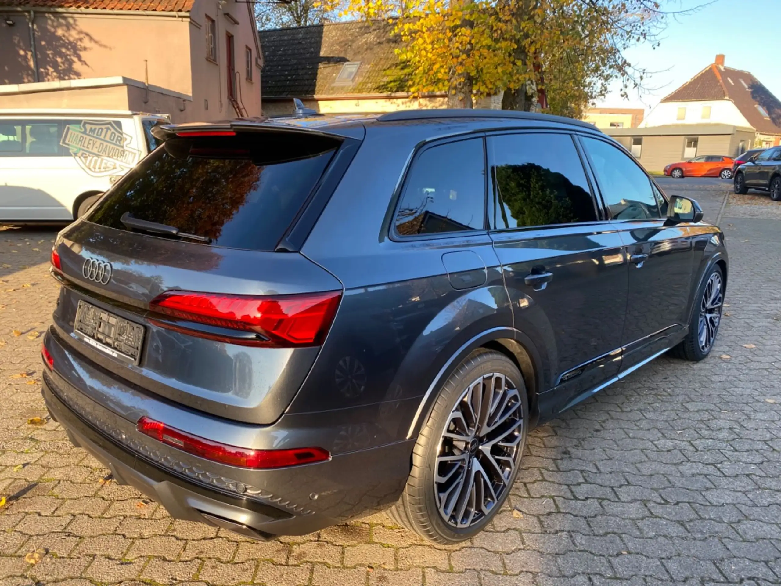 Audi - Q7