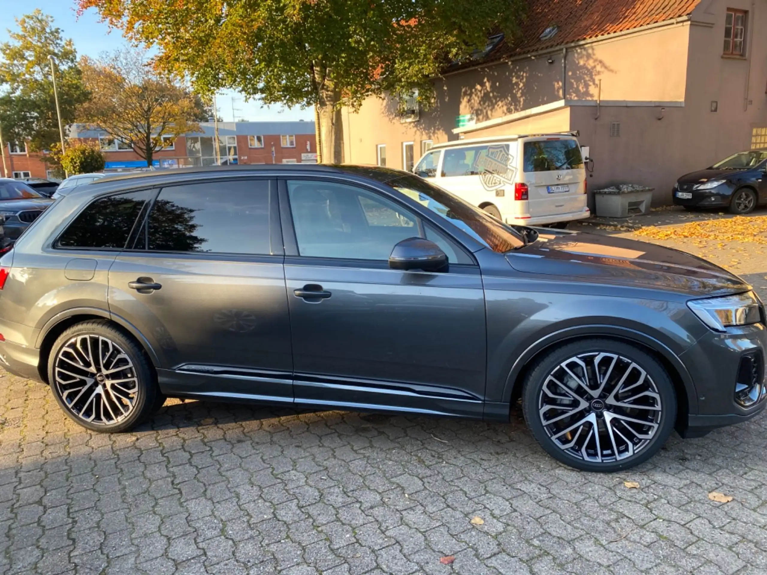 Audi - Q7