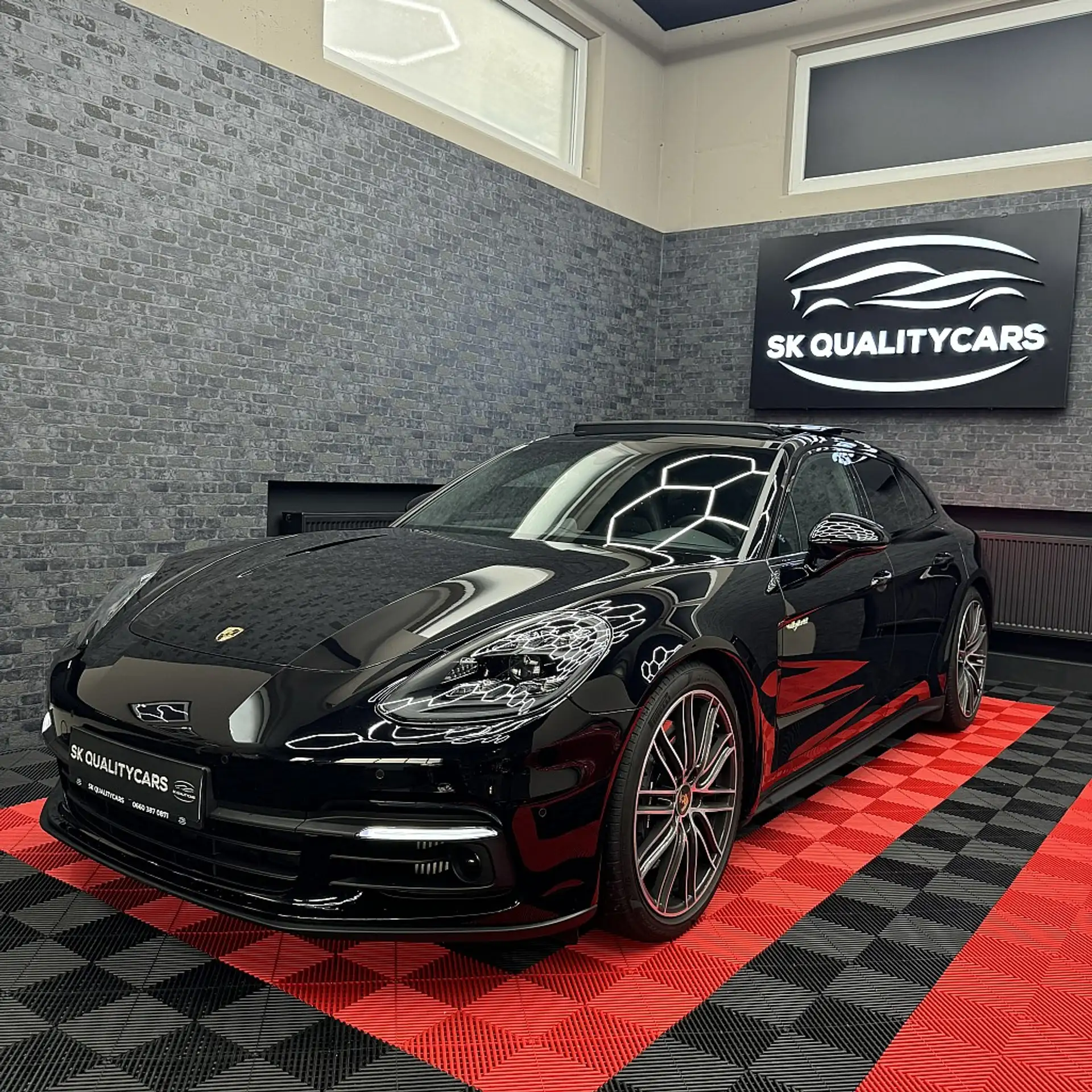 Porsche - Panamera