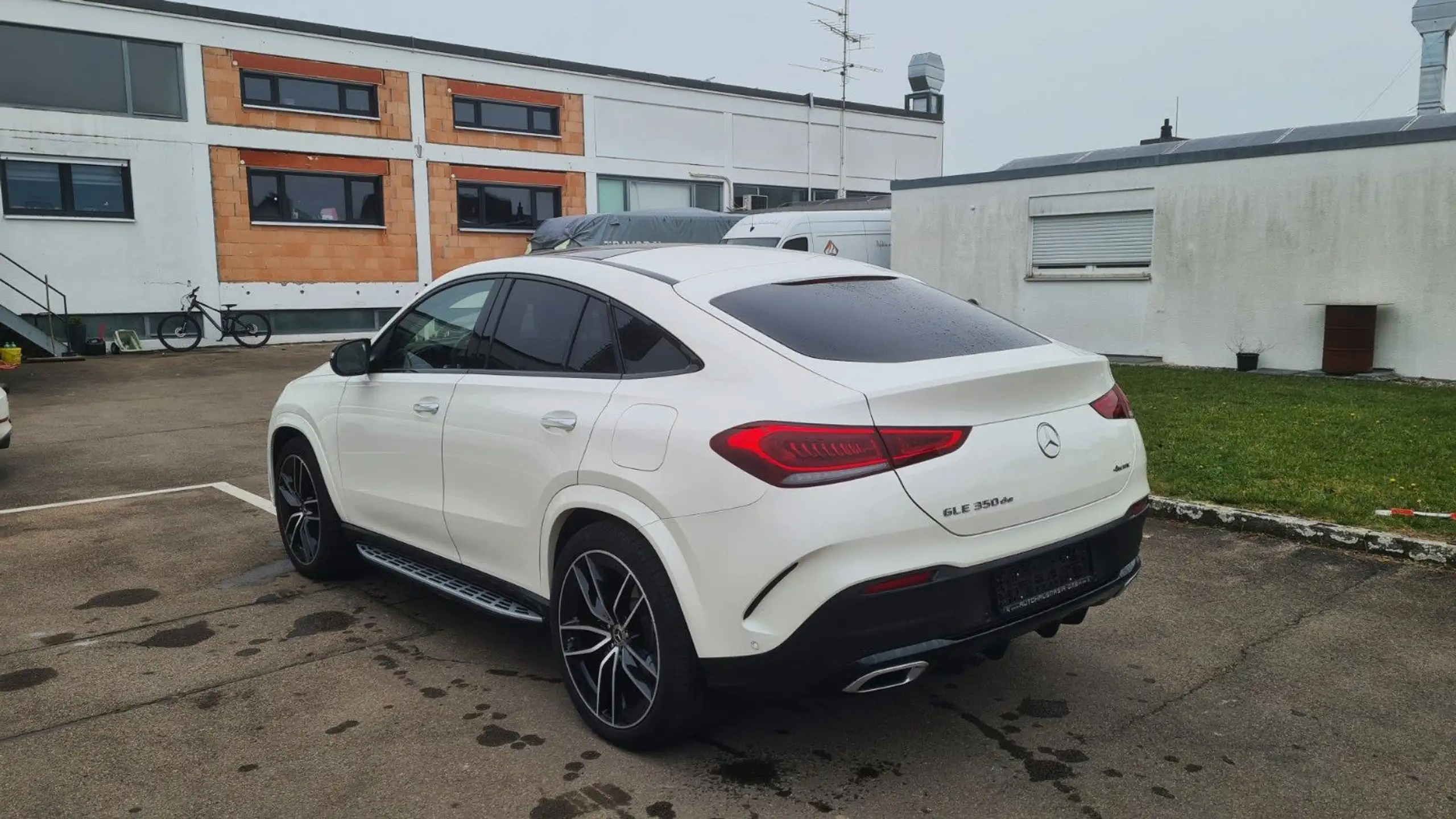 Mercedes-Benz - GLE 350