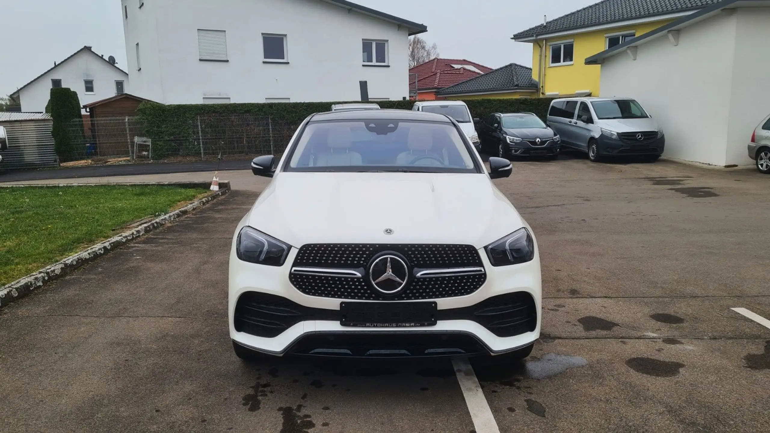 Mercedes-Benz - GLE 350