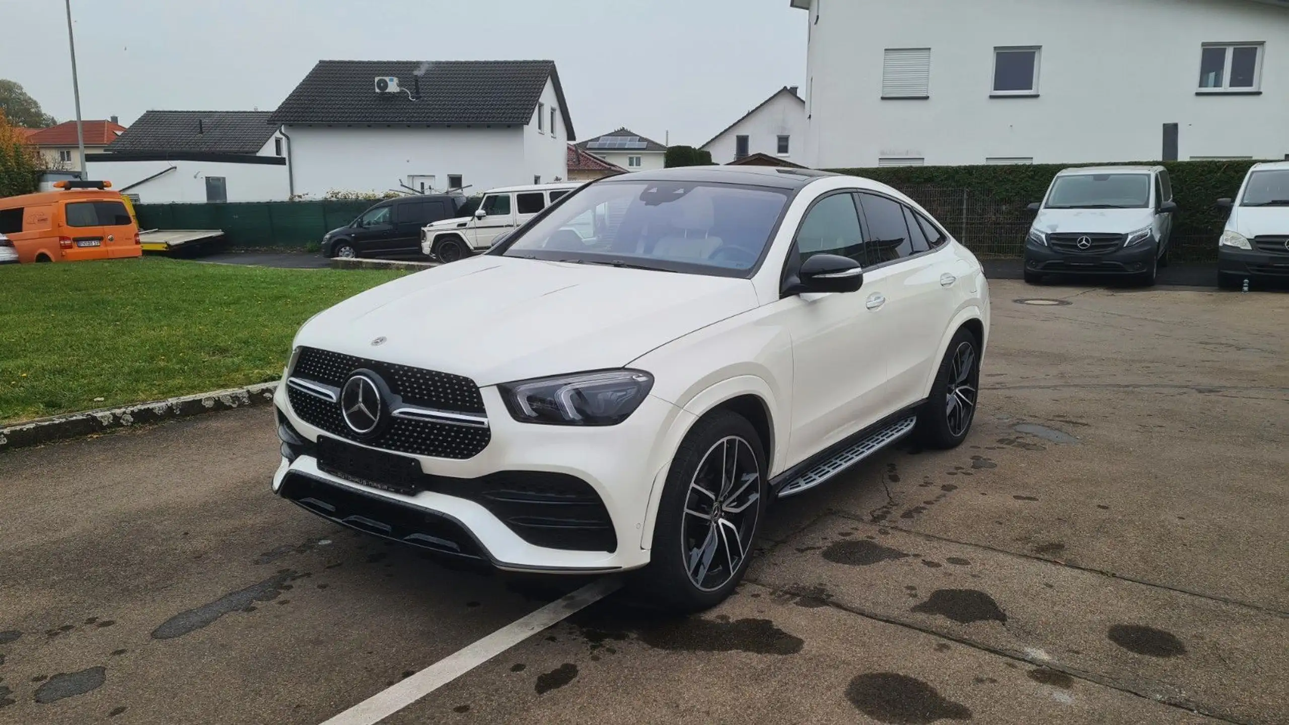 Mercedes-Benz - GLE 350