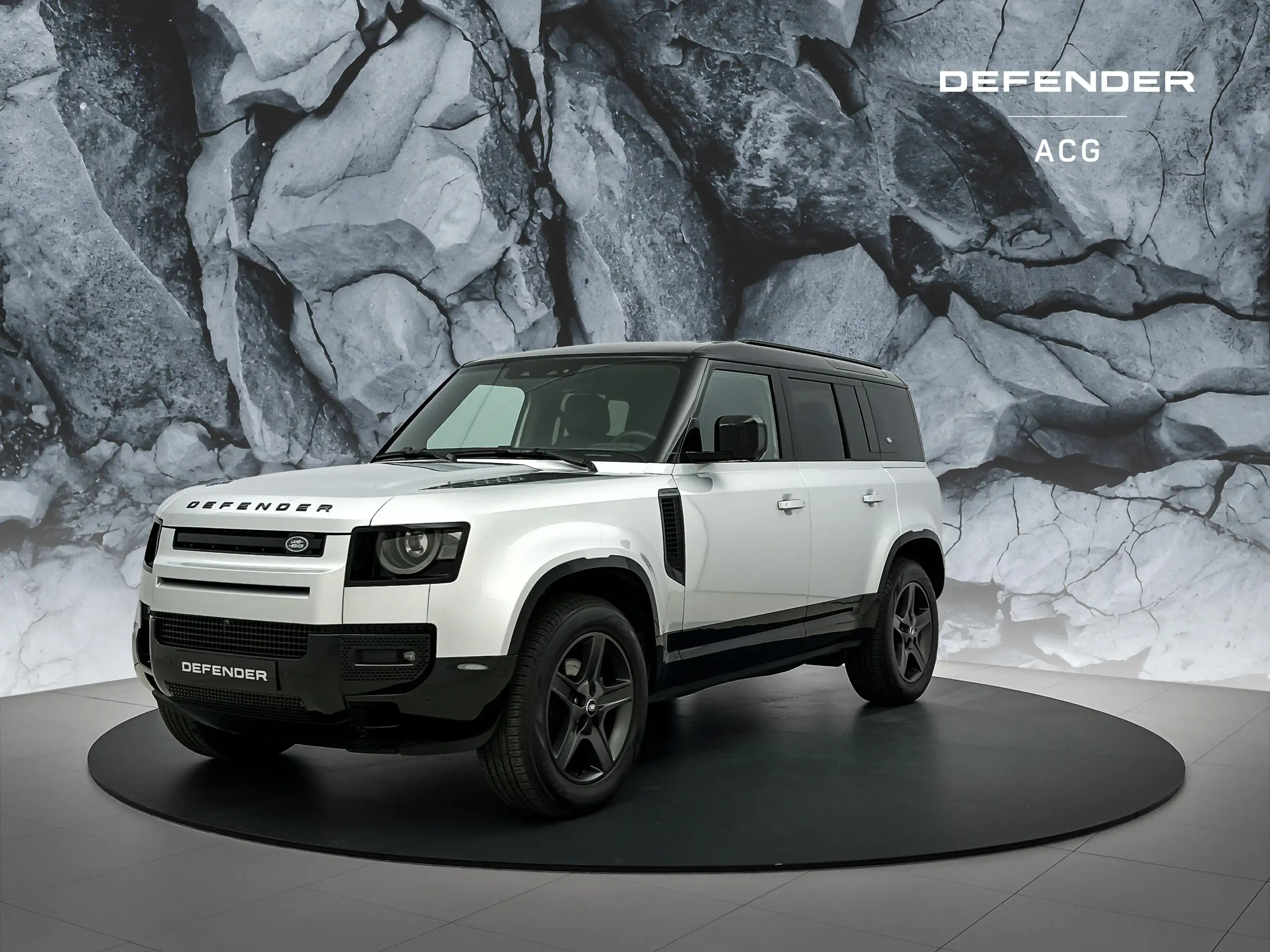 Land Rover Defender 2023