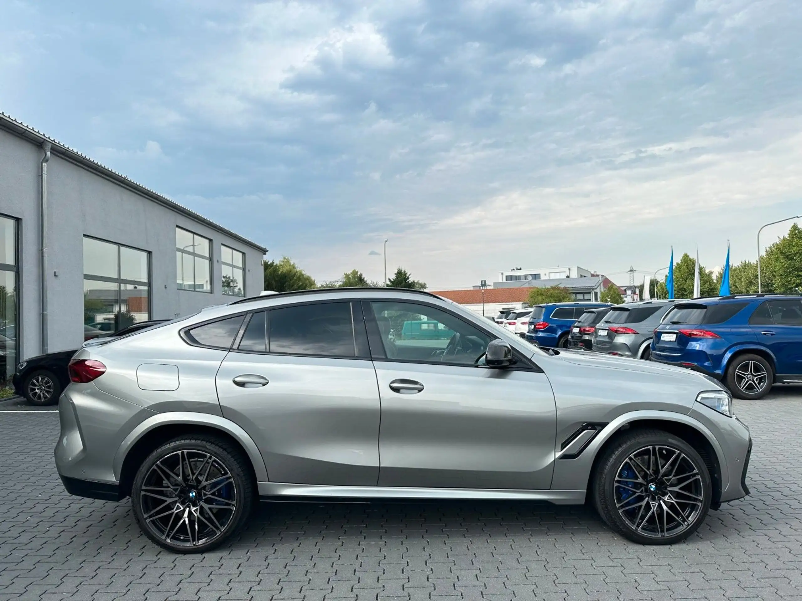 BMW - X6 M