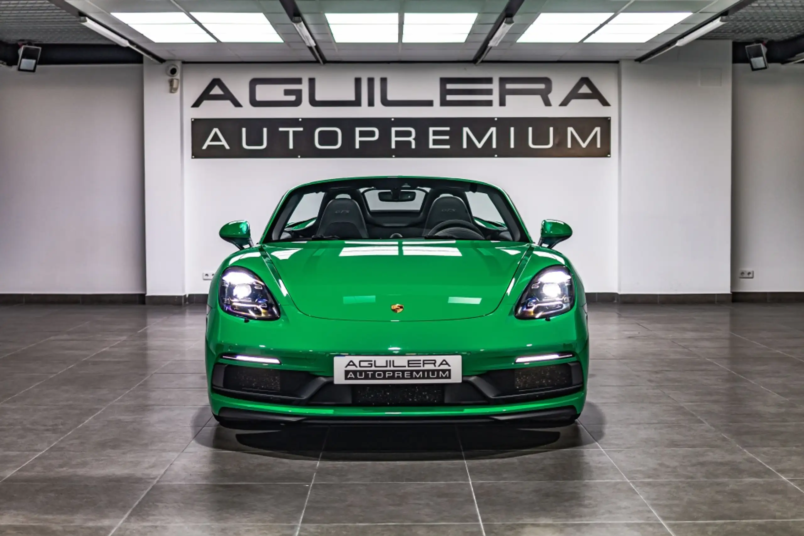 Porsche - Boxster