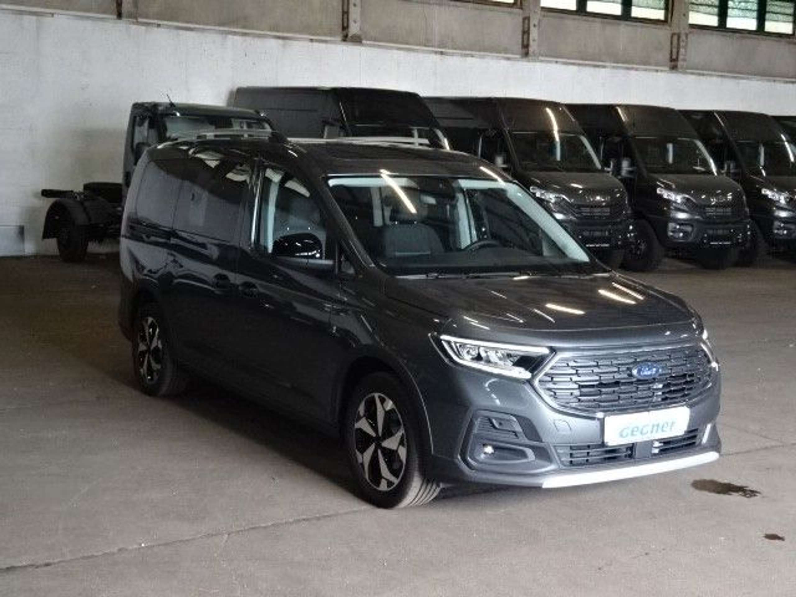 Ford - Grand Tourneo