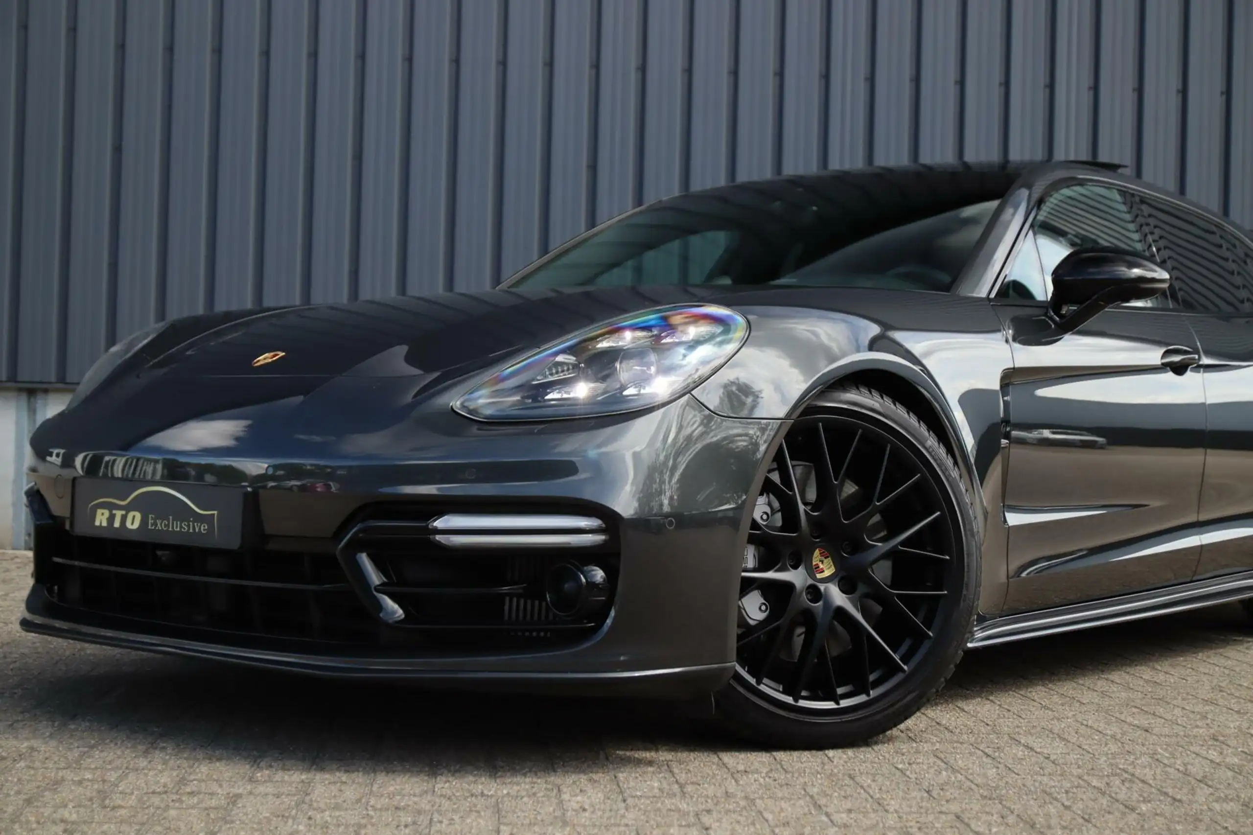 Porsche - Panamera