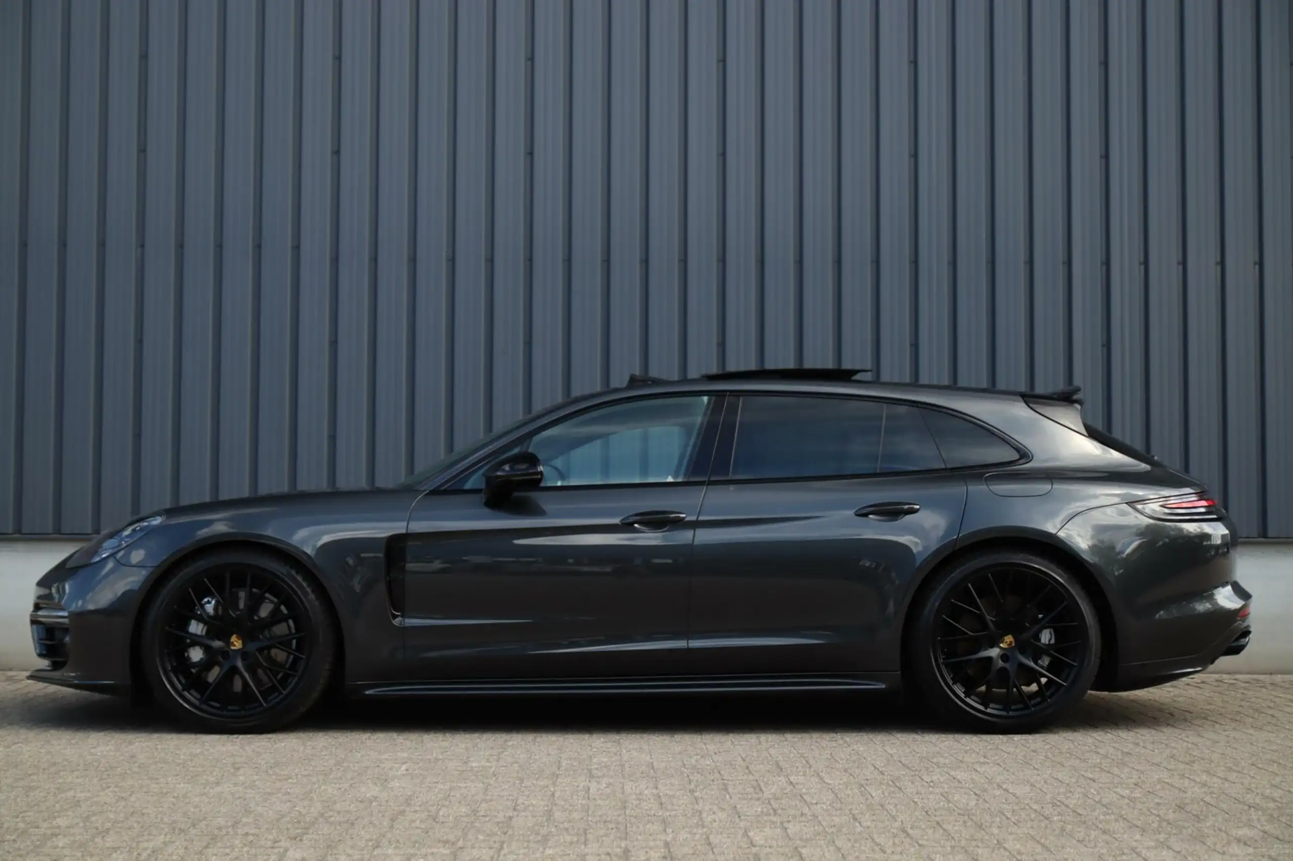 Porsche - Panamera